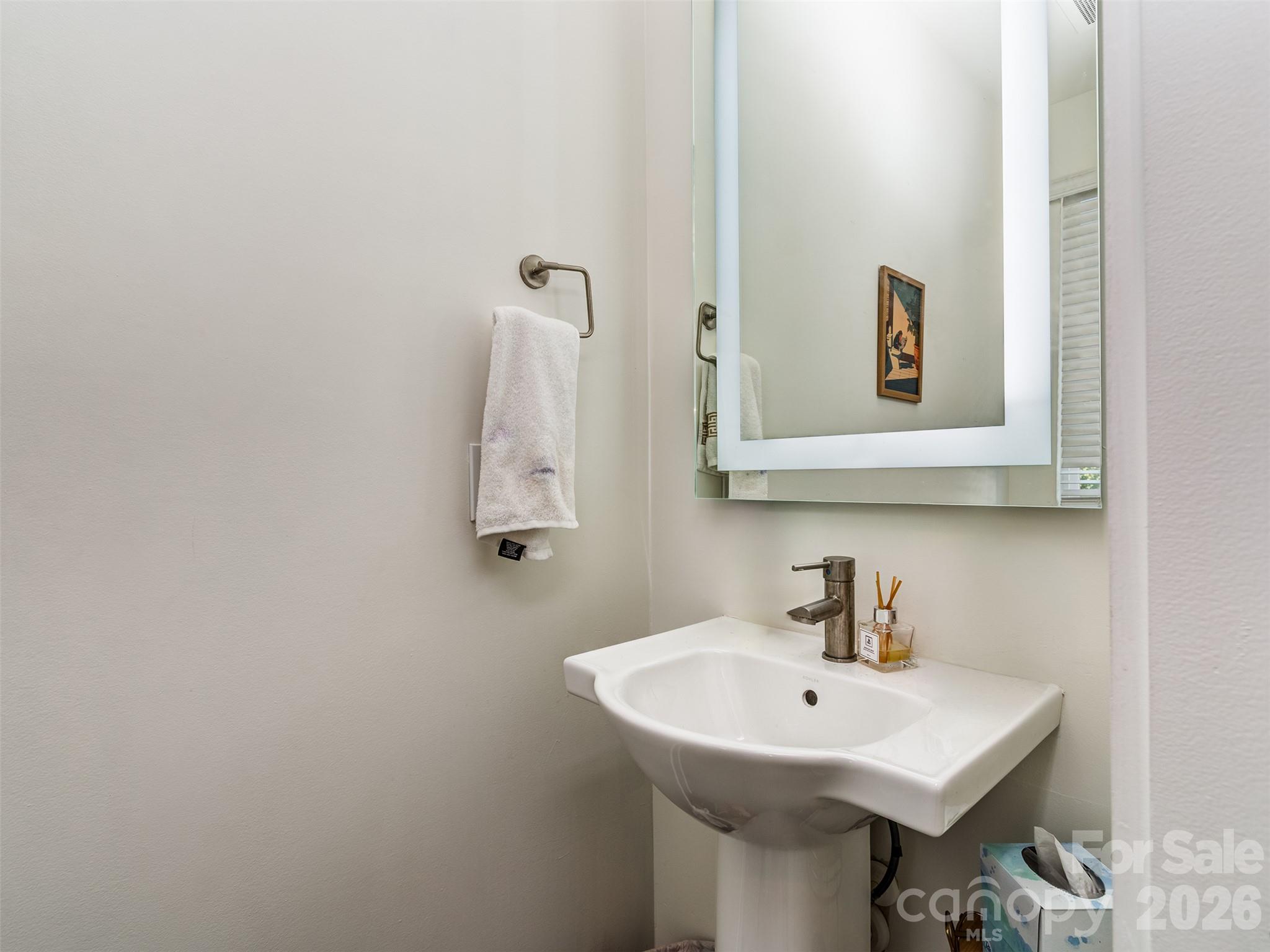 1919 W Trade Street Property Photo 13