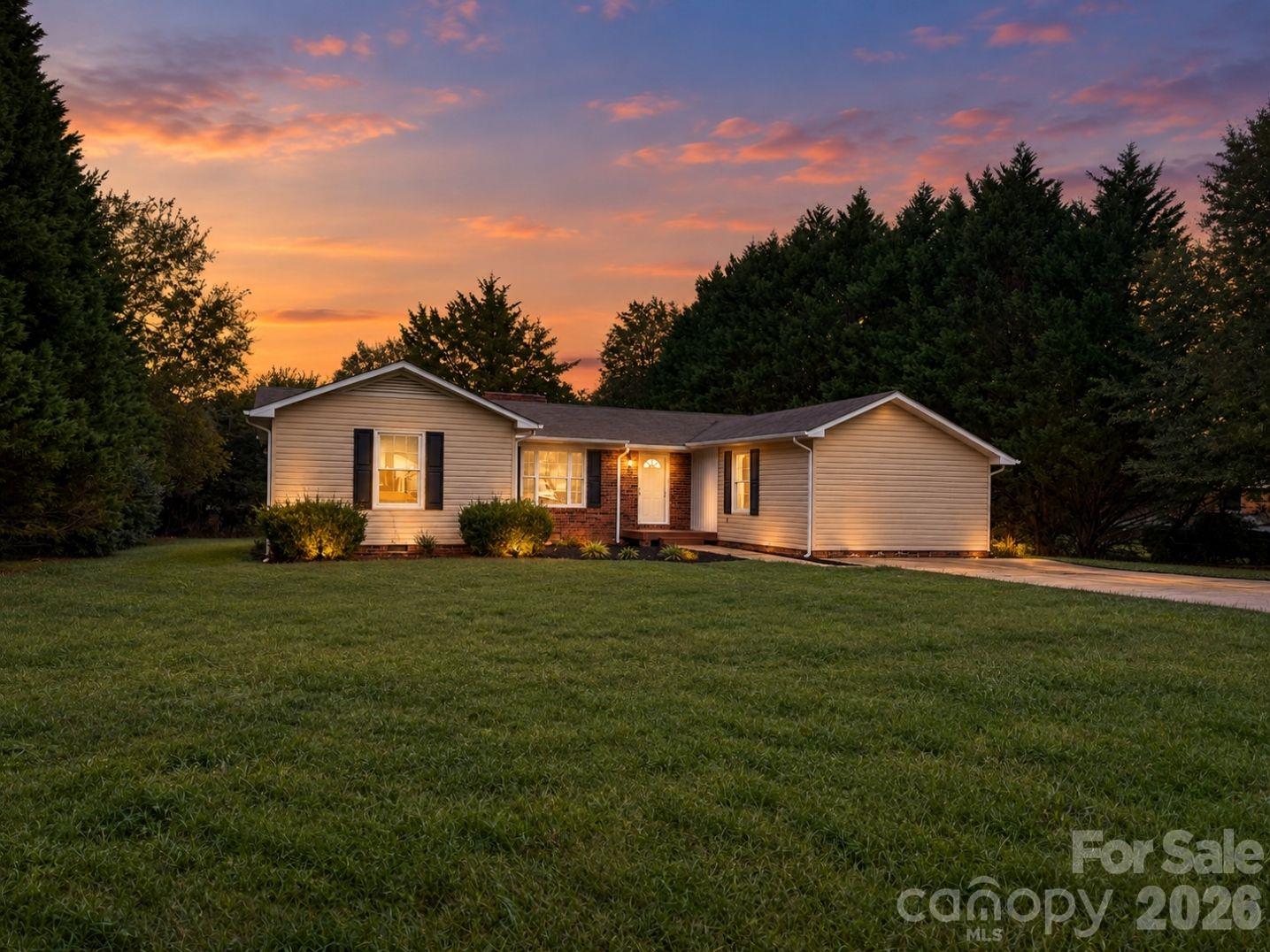 2534 Teague Street Property Photo 1