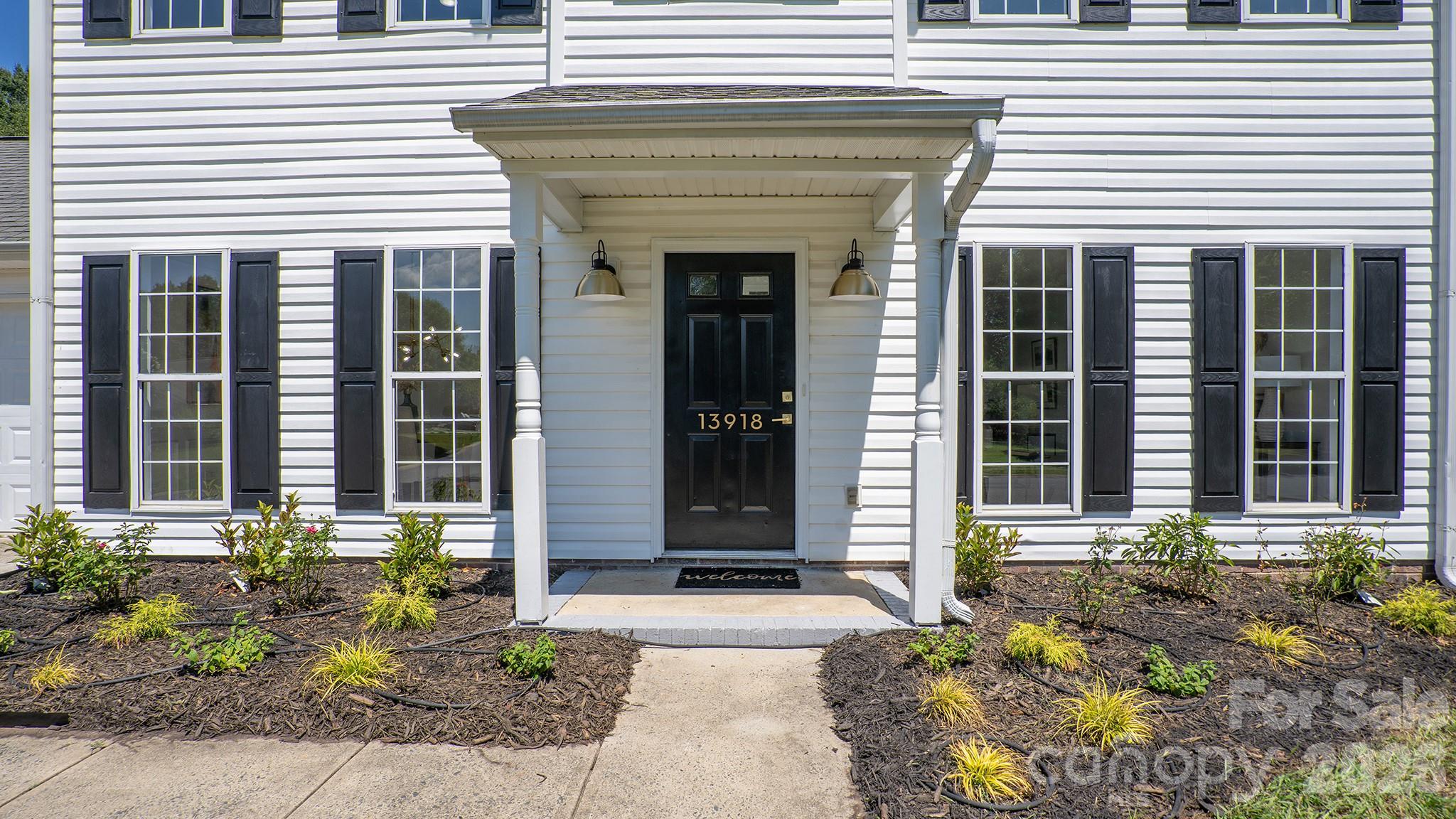 13918 Wild Heather Court Property Photo 2