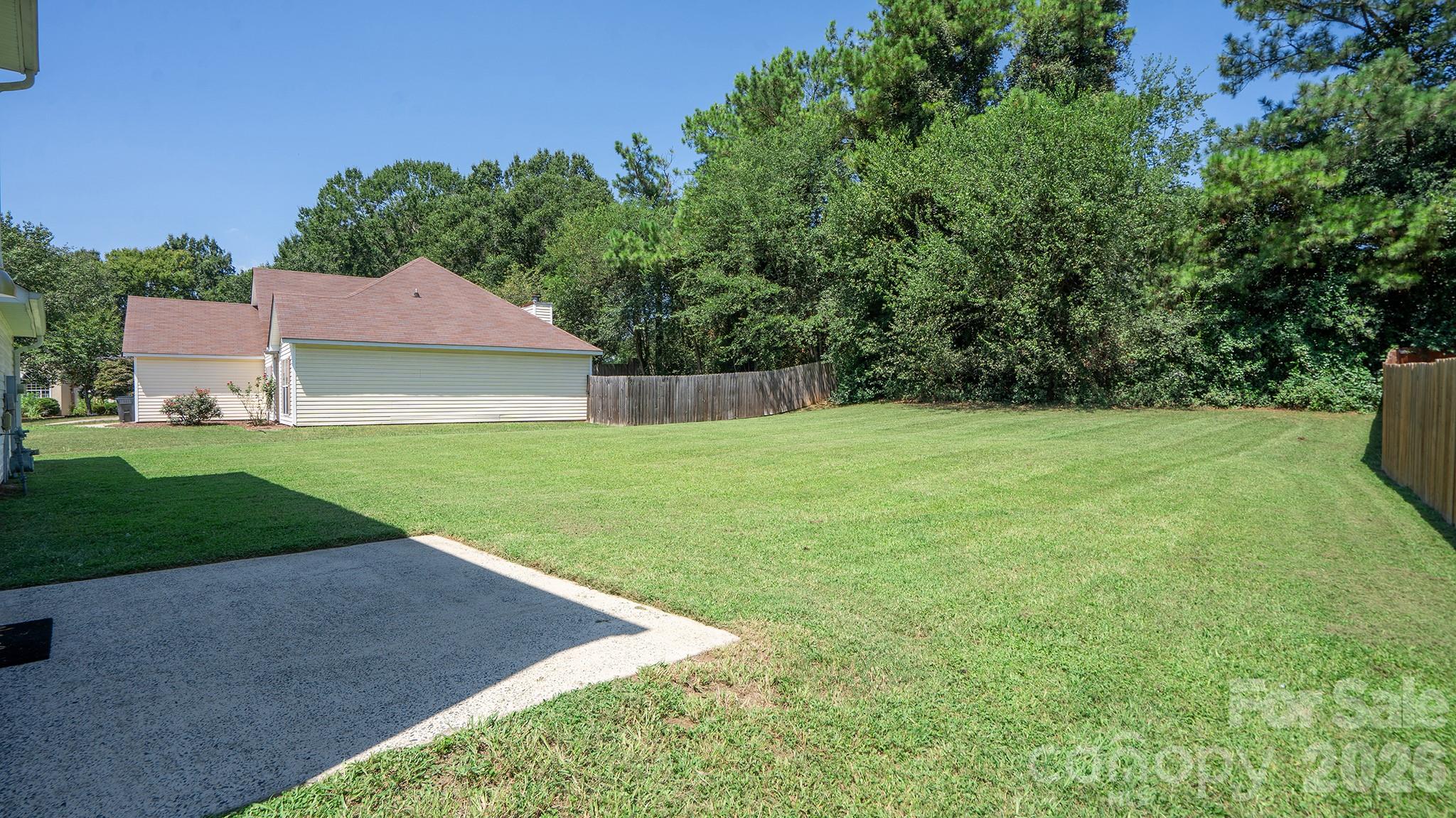 13918 Wild Heather Court Property Photo 27