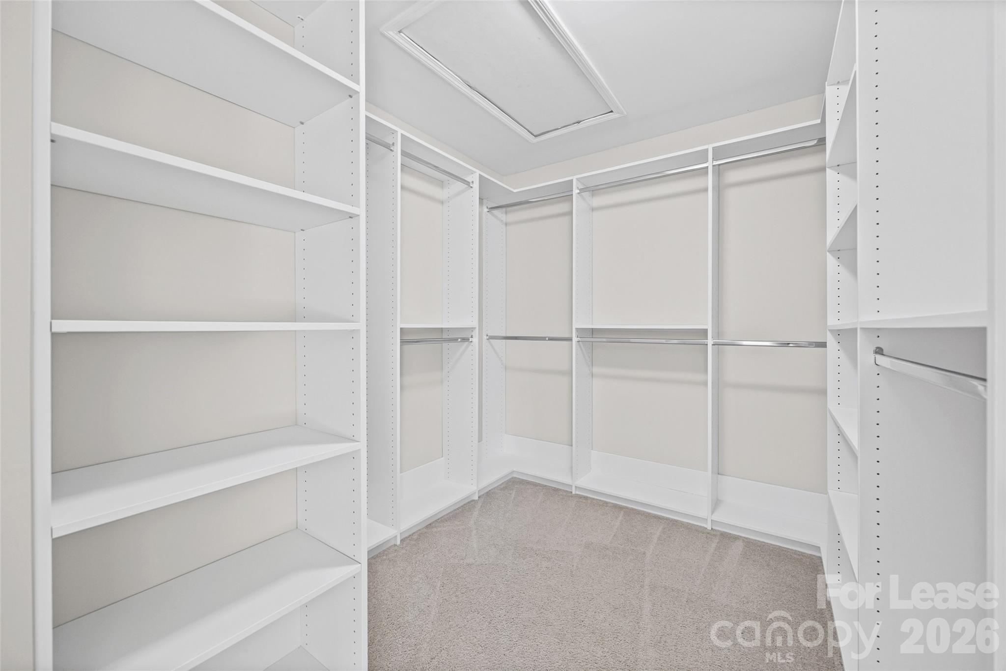 2437 Grinstead Court Property Photo 9