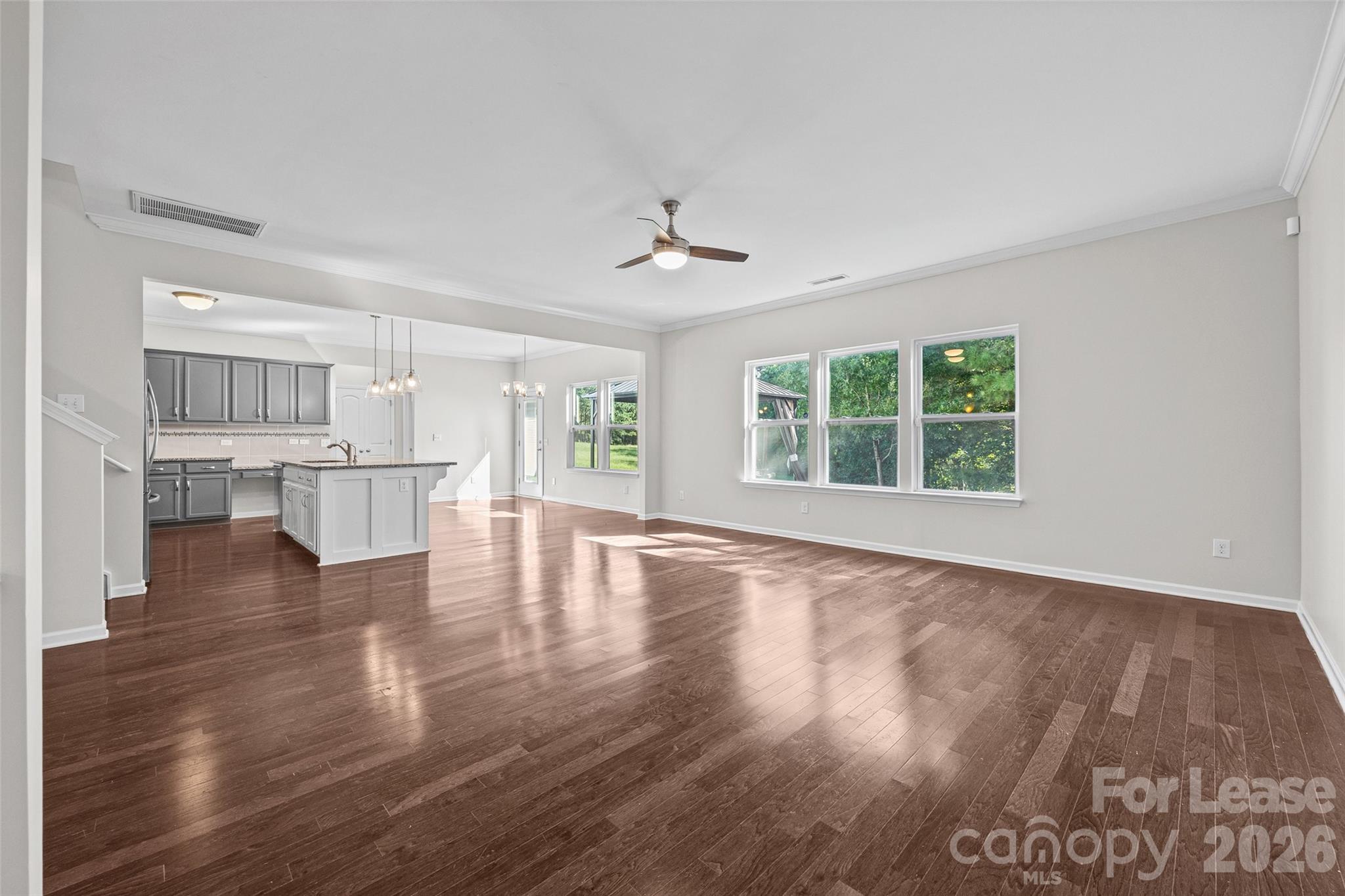 2437 Grinstead Court Property Photo 18