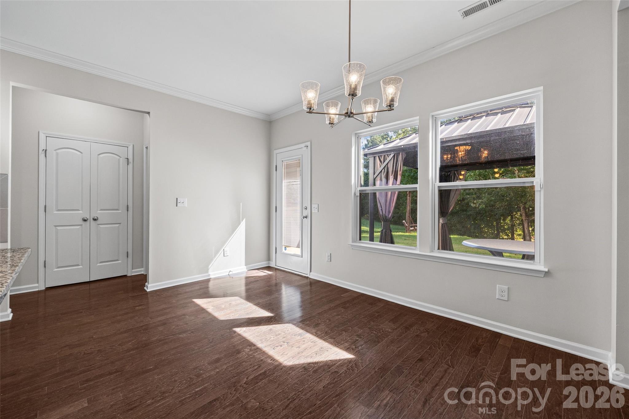 2437 Grinstead Court Property Photo 24