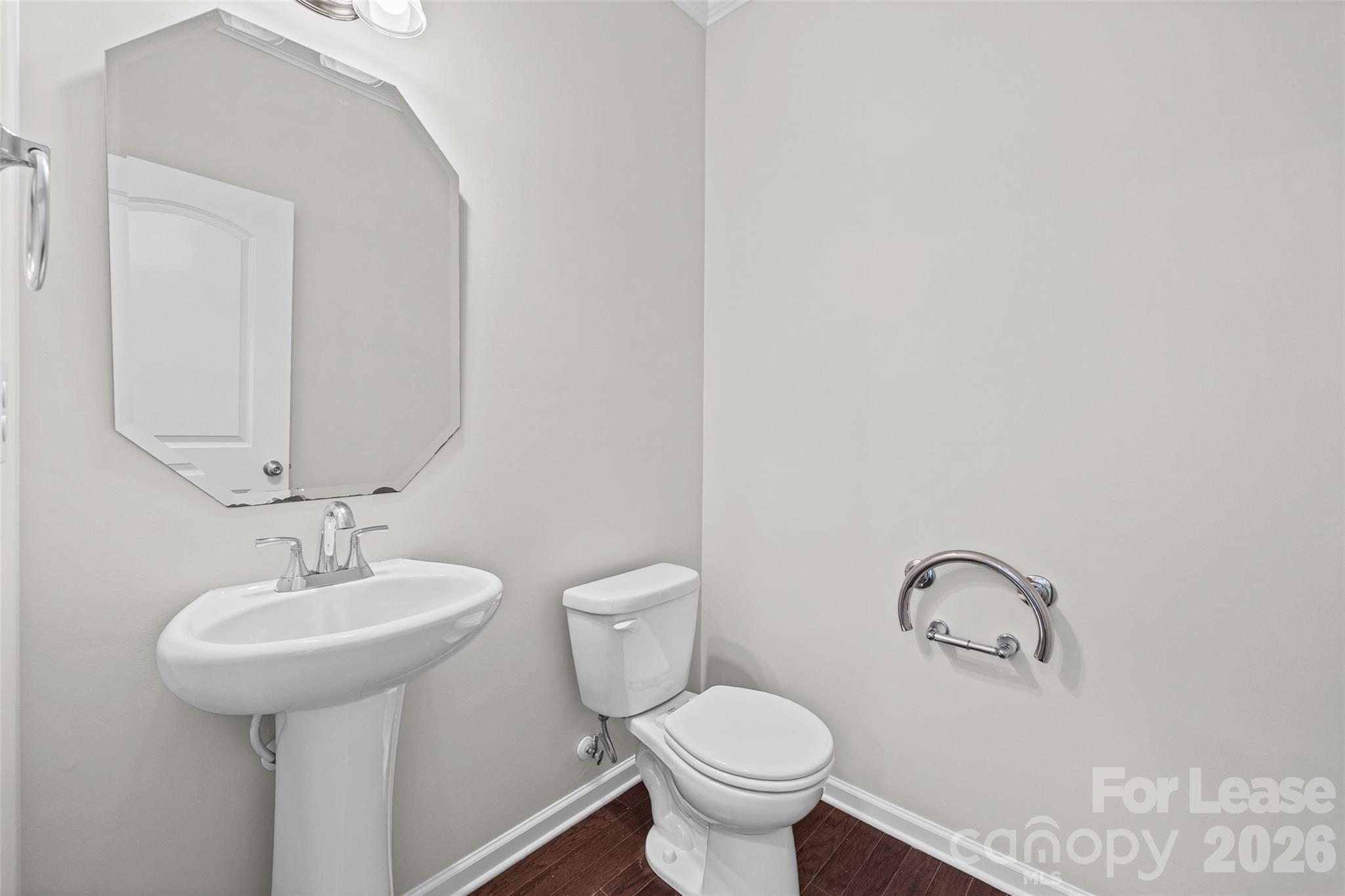 2437 Grinstead Court Property Photo 26