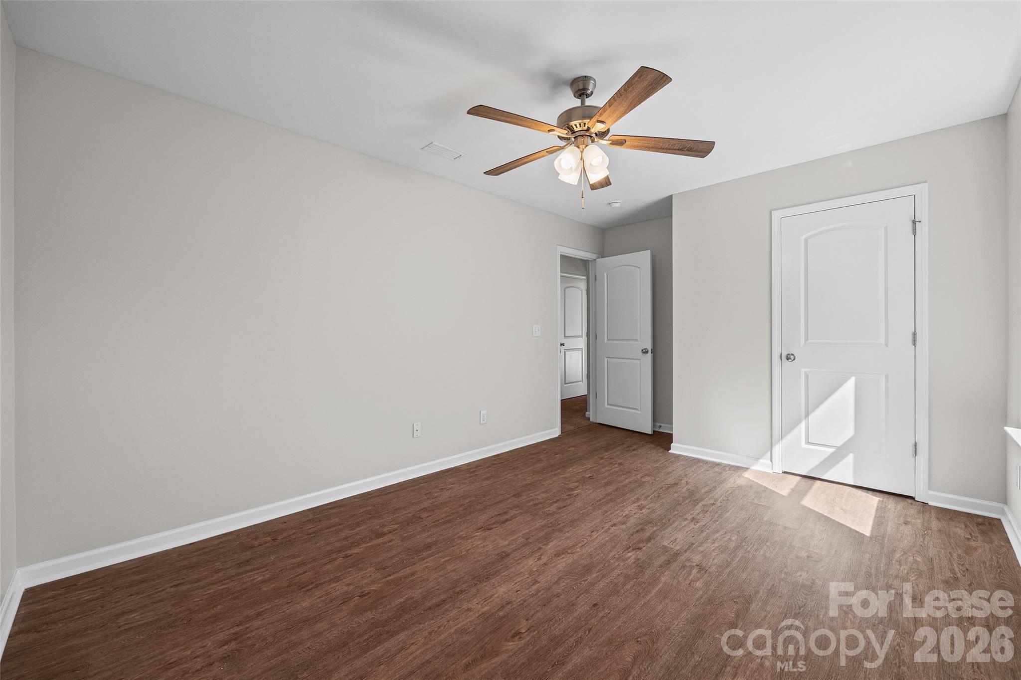 2437 Grinstead Court Property Photo 34