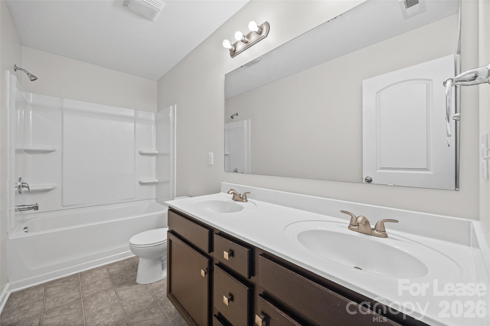 2437 Grinstead Court Property Photo 35