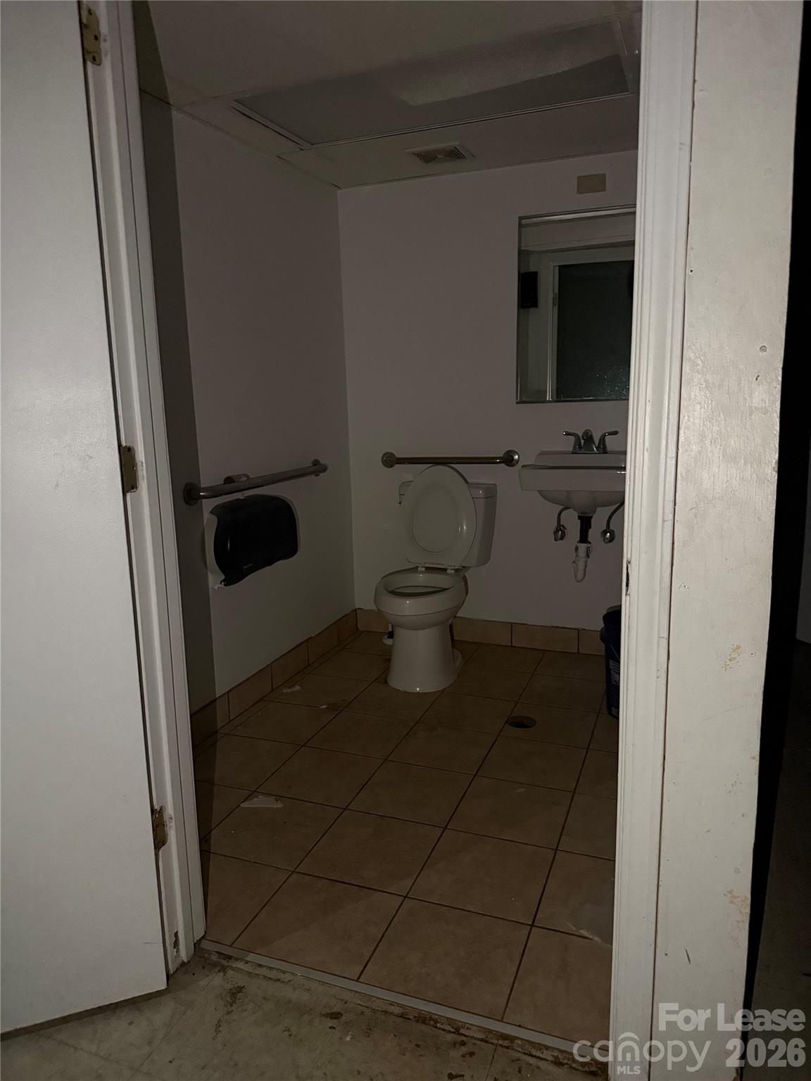 884 Concord Parkway Property Photo 13