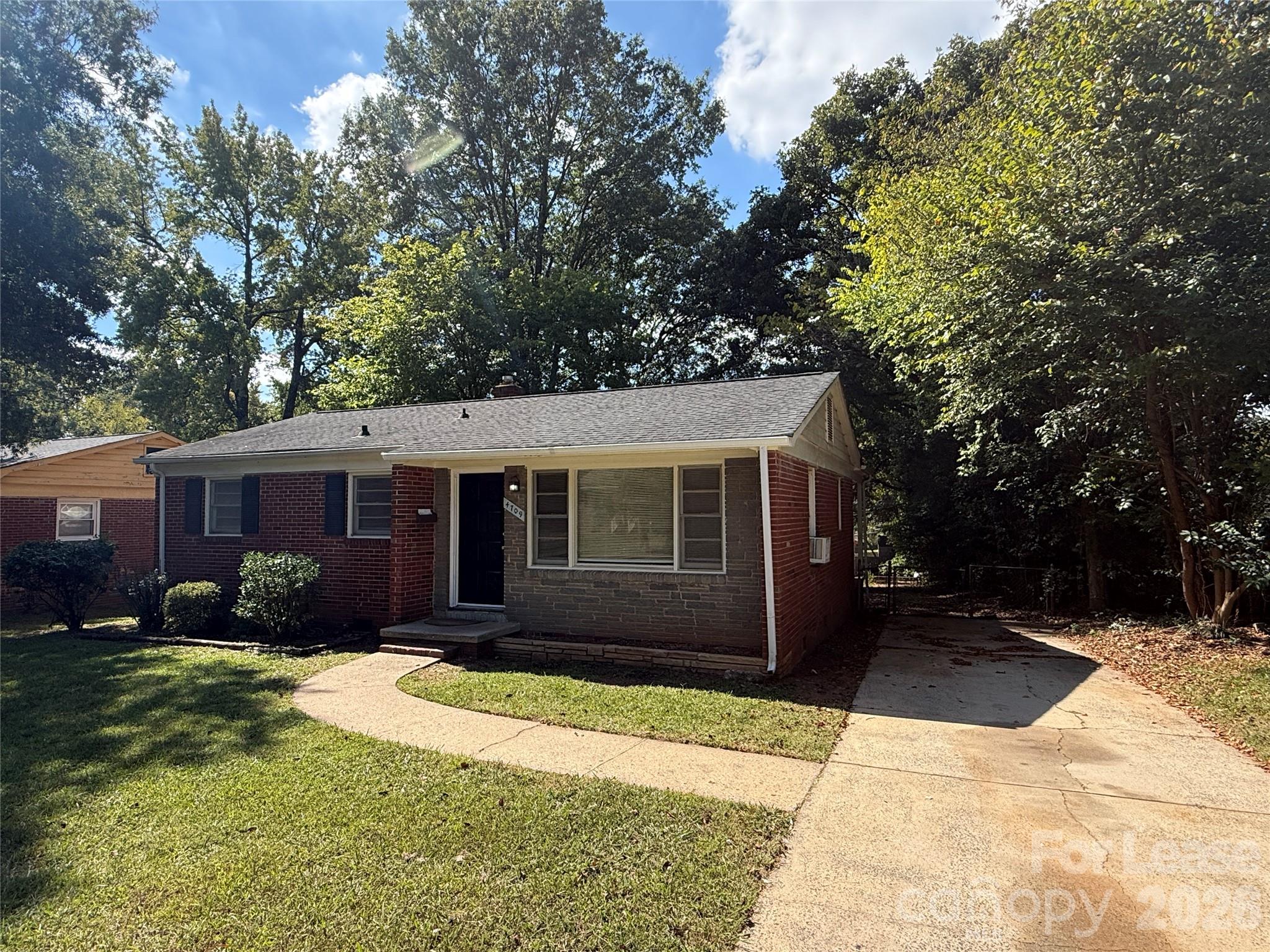 4709 Morgan Street Property Photo 2
