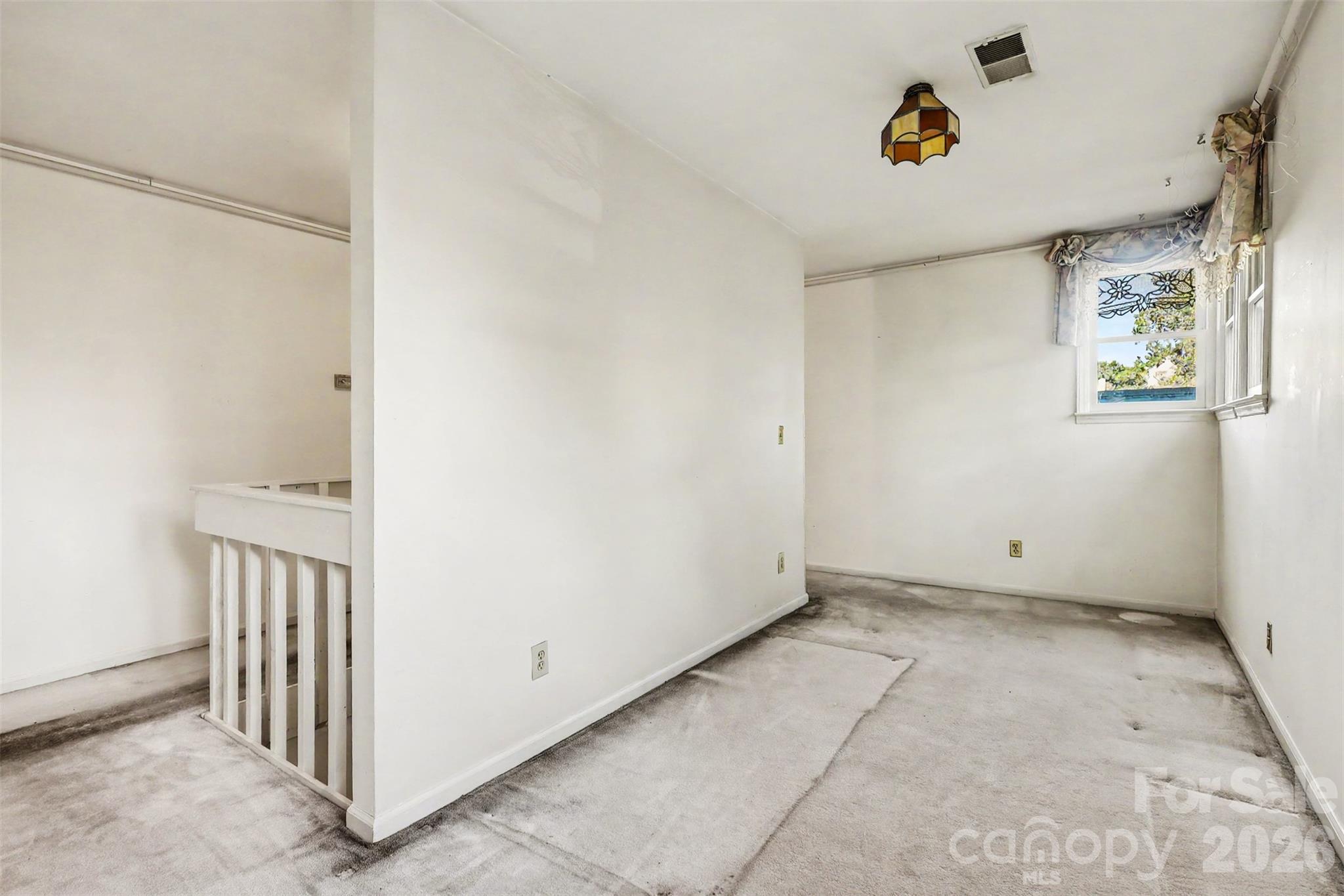 510 Hawthorne Lane Property Photo 17