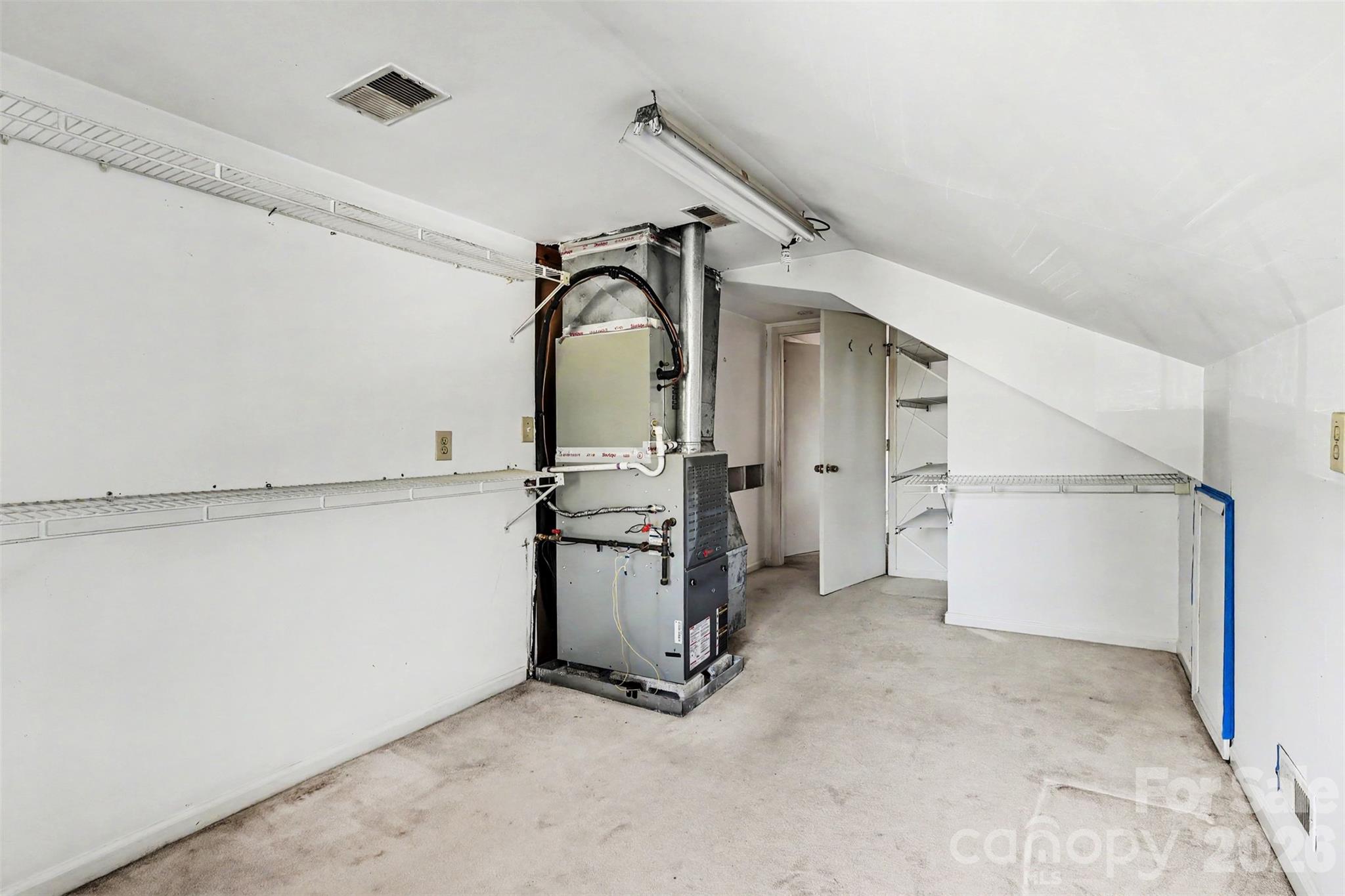 510 Hawthorne Lane Property Photo 19