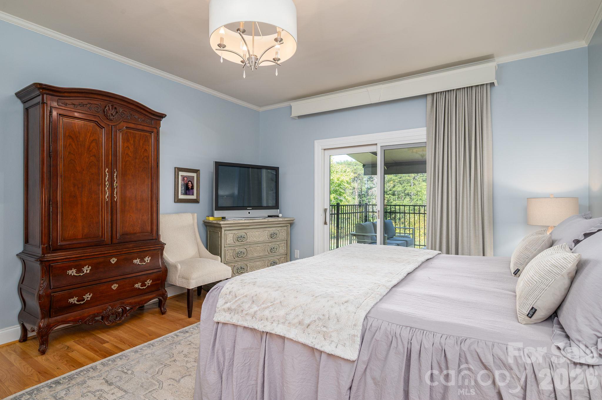 3715 Foxboro Lane 129/ Property Photo 14