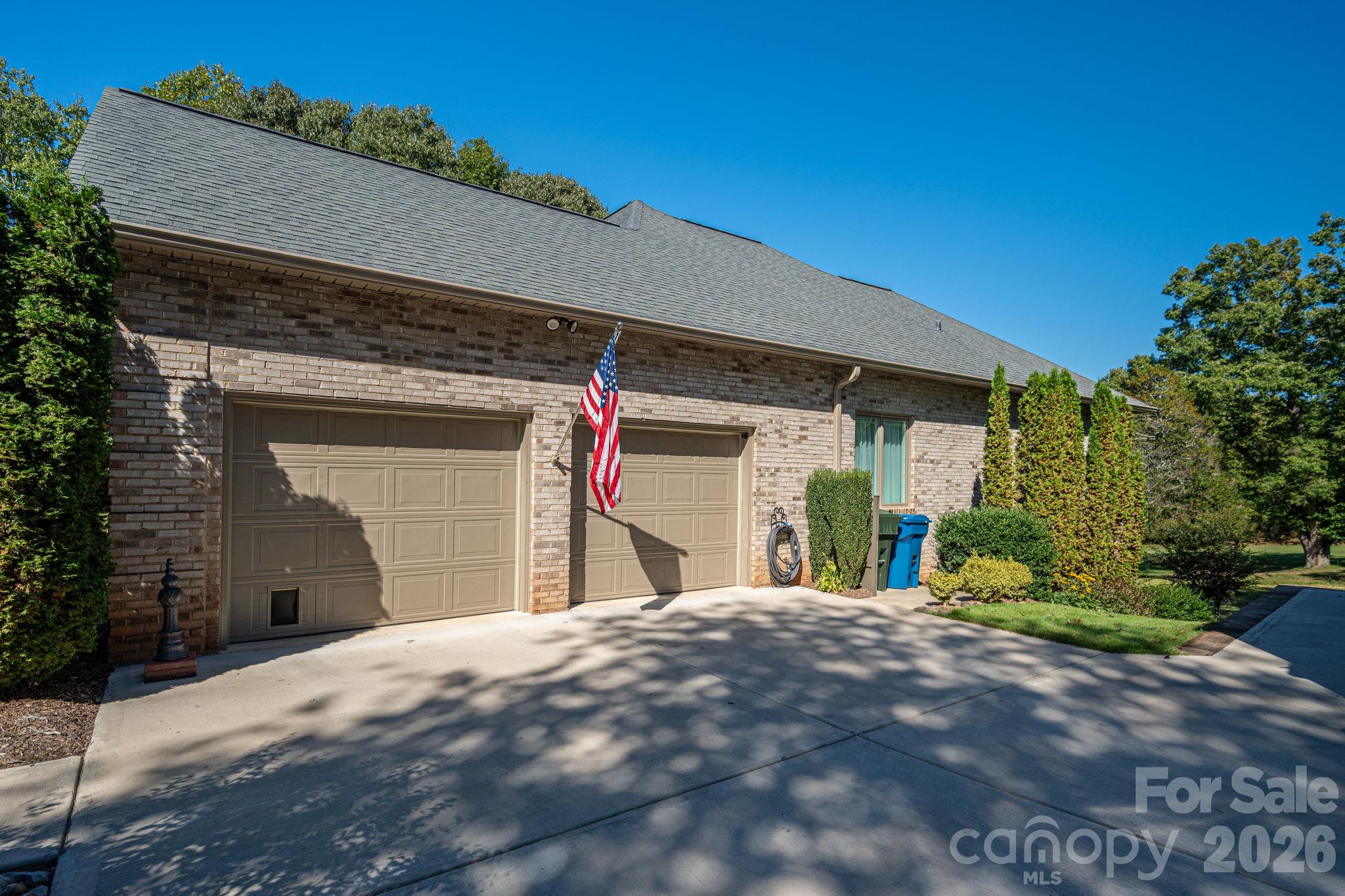 3715 Foxboro Lane 129/ Property Photo 38