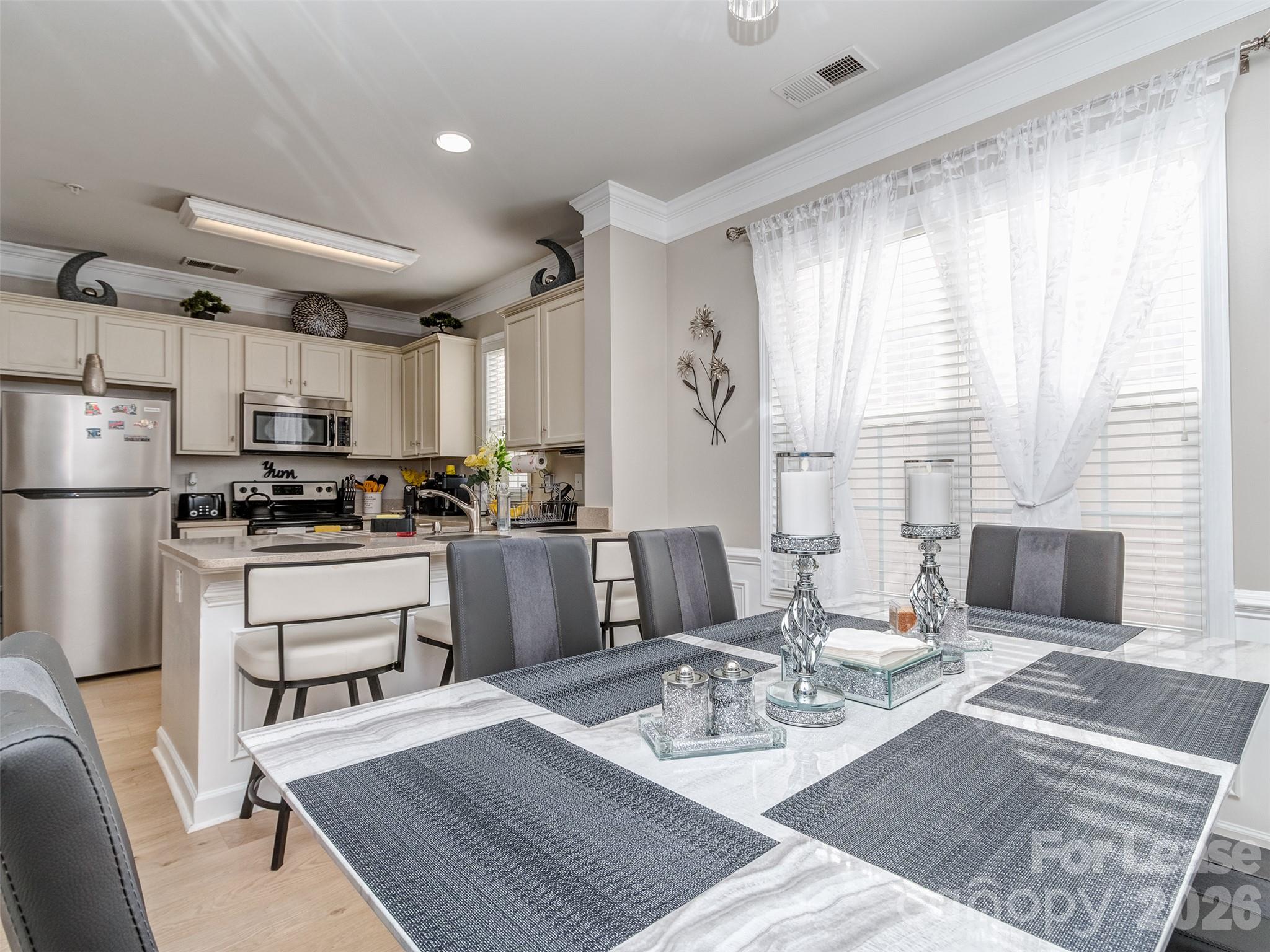 2074 Ayrsley Town Boulevard Property Photo 11