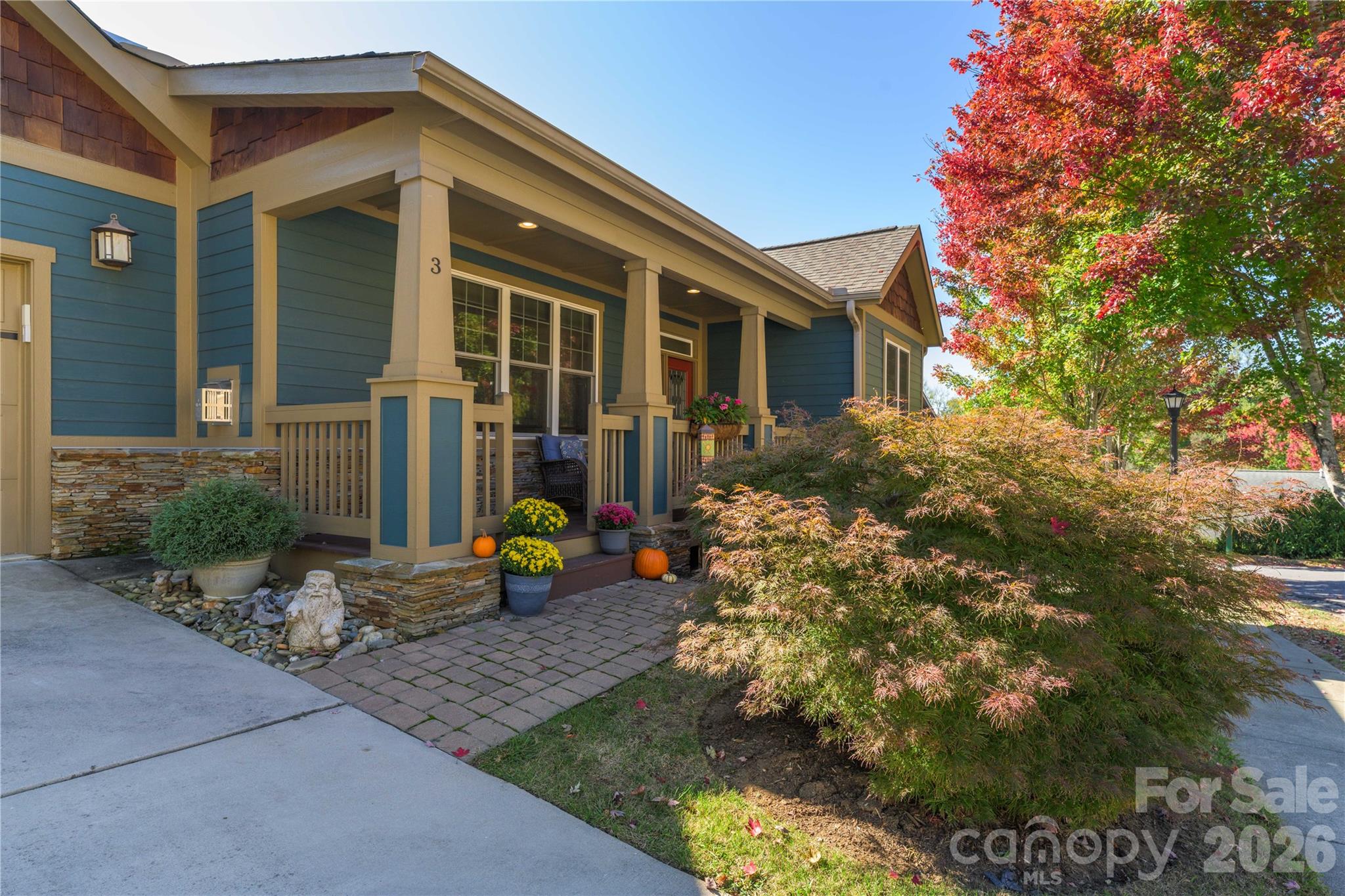 3 Bungalow Way Property Photo 4