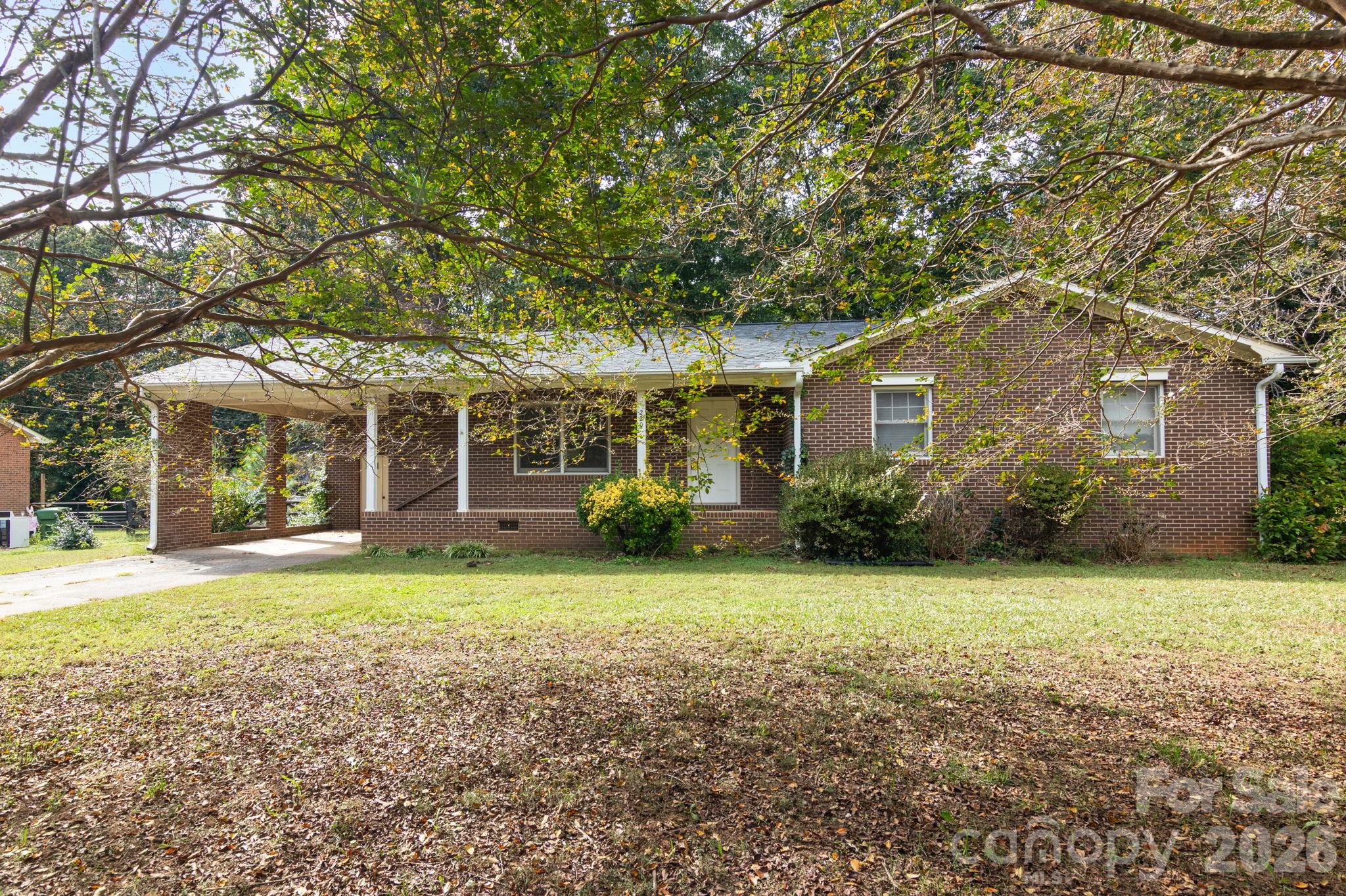 220 Bradford Drive Property Photo 1