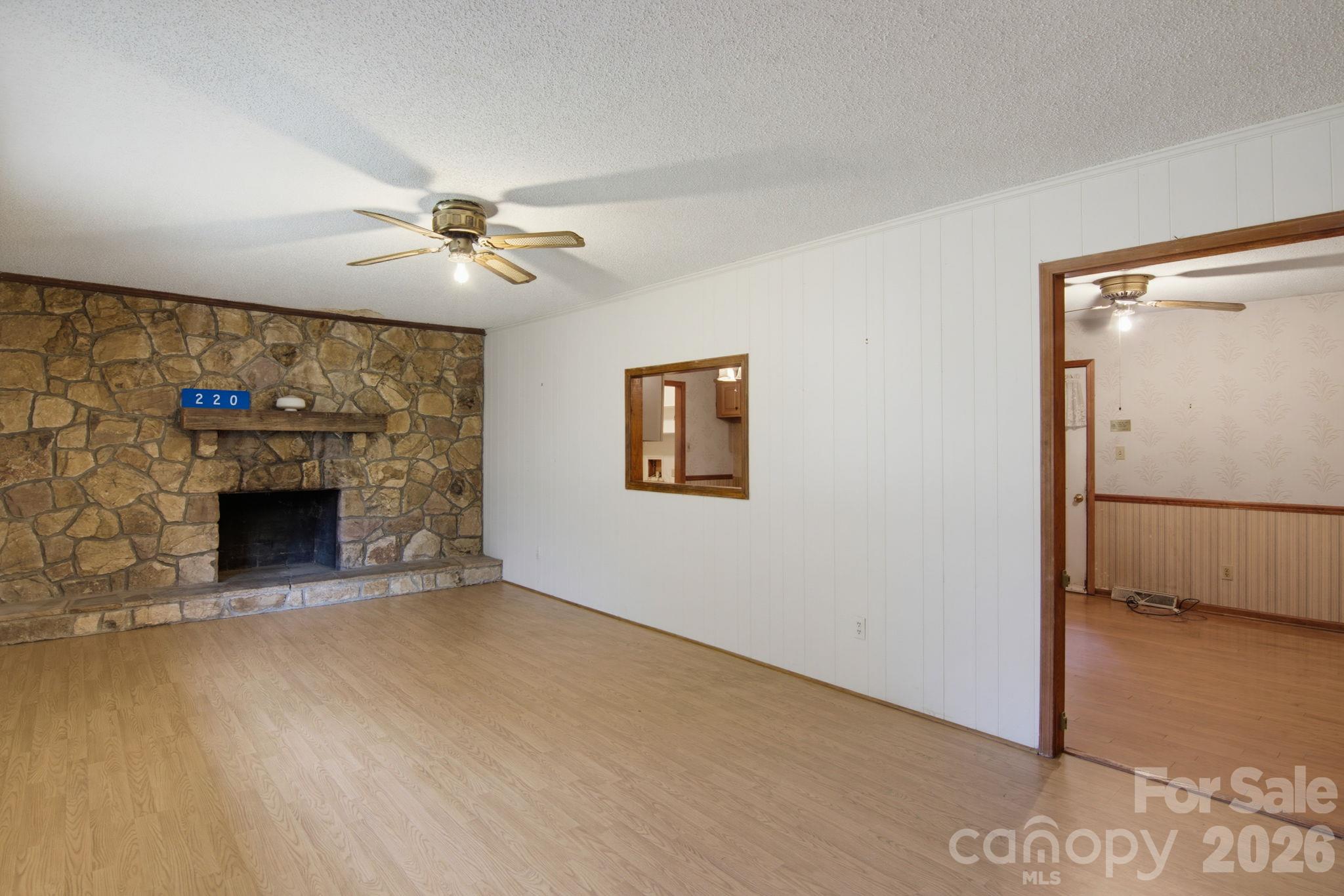 220 Bradford Drive Property Photo 6