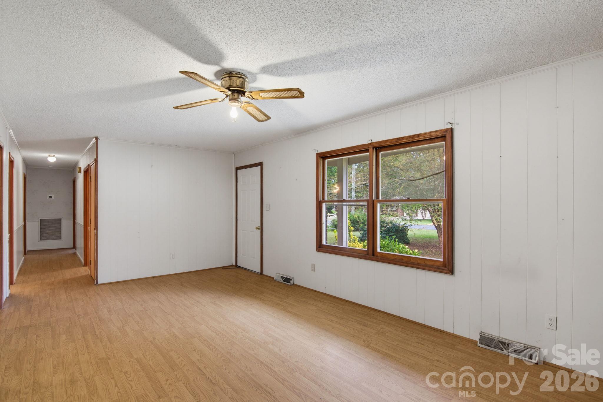 220 Bradford Drive Property Photo 9