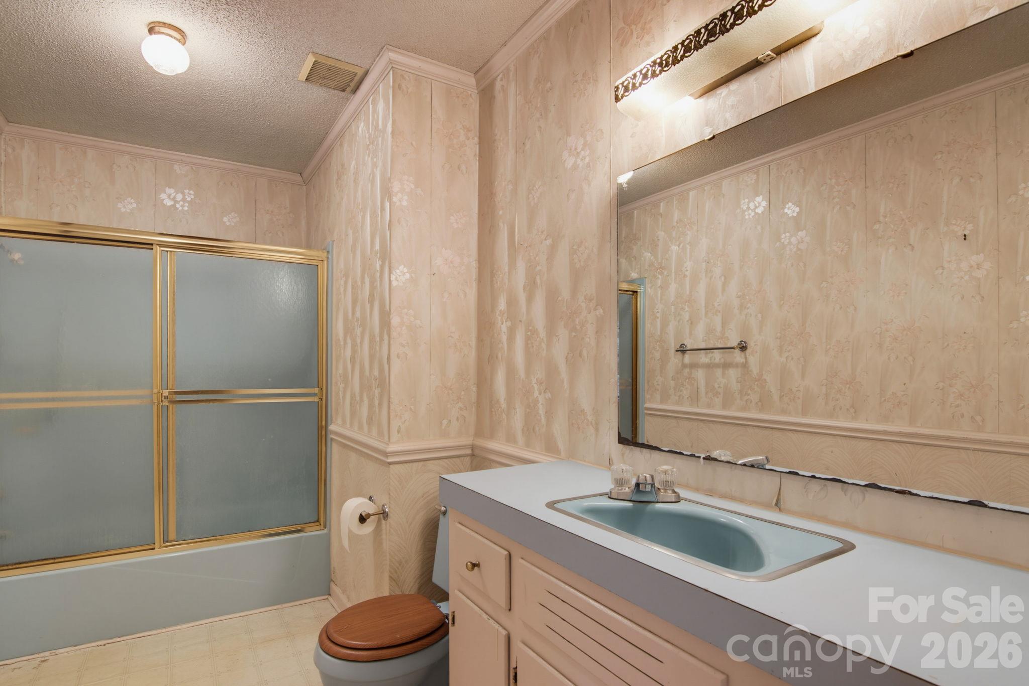 220 Bradford Drive Property Photo 22