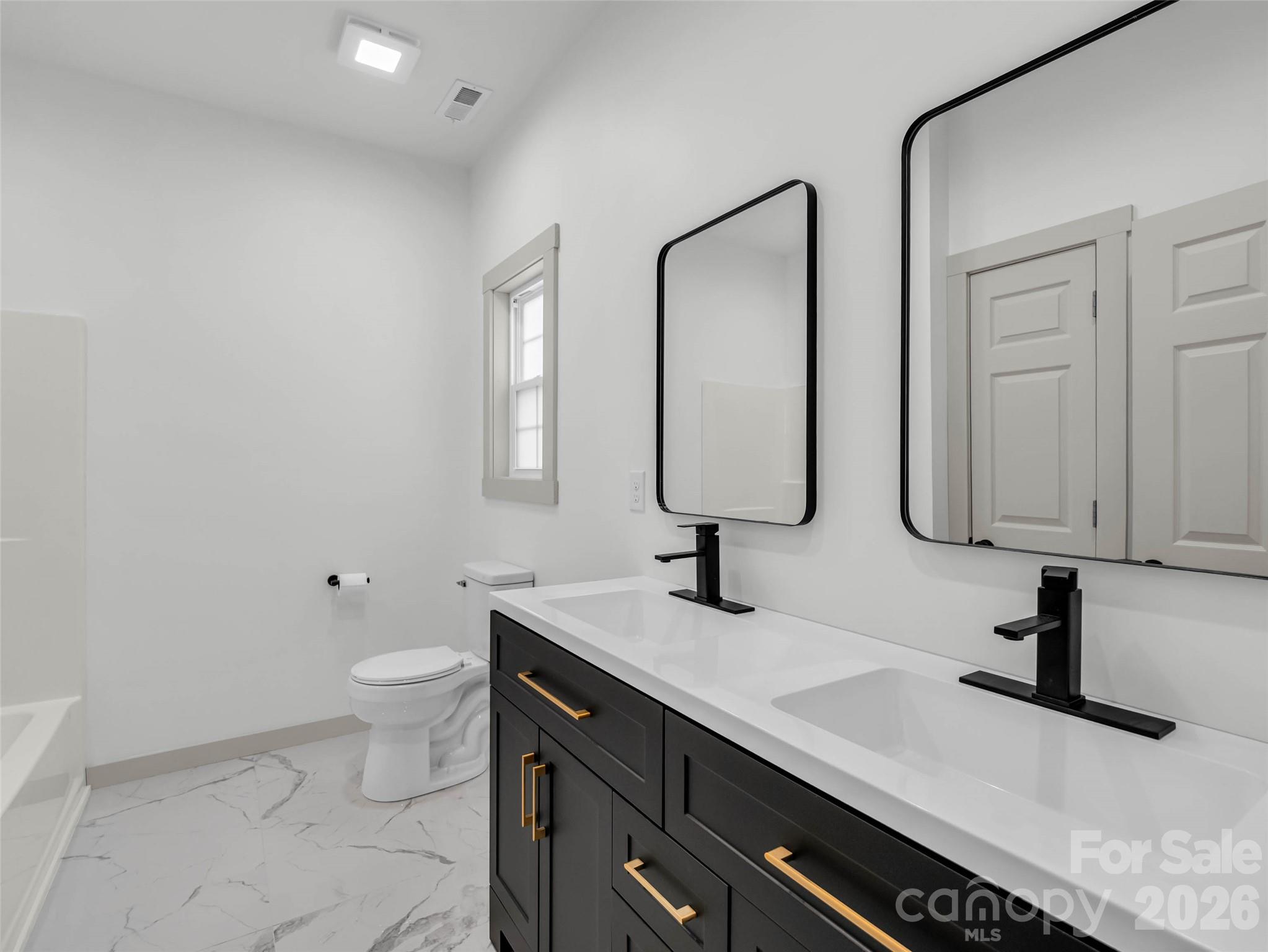 2718 Cove Road Property Photo 21