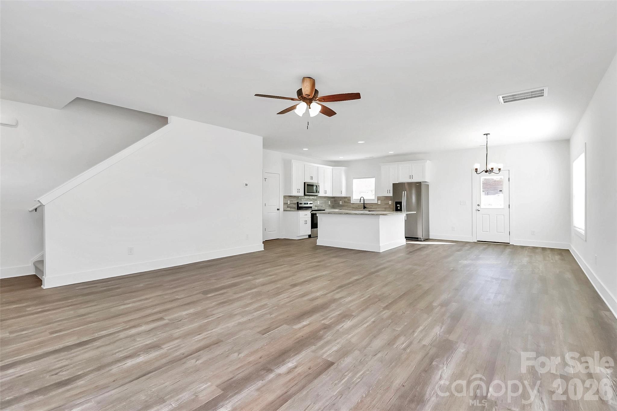 4060 Eagle Chase Drive Property Photo 11
