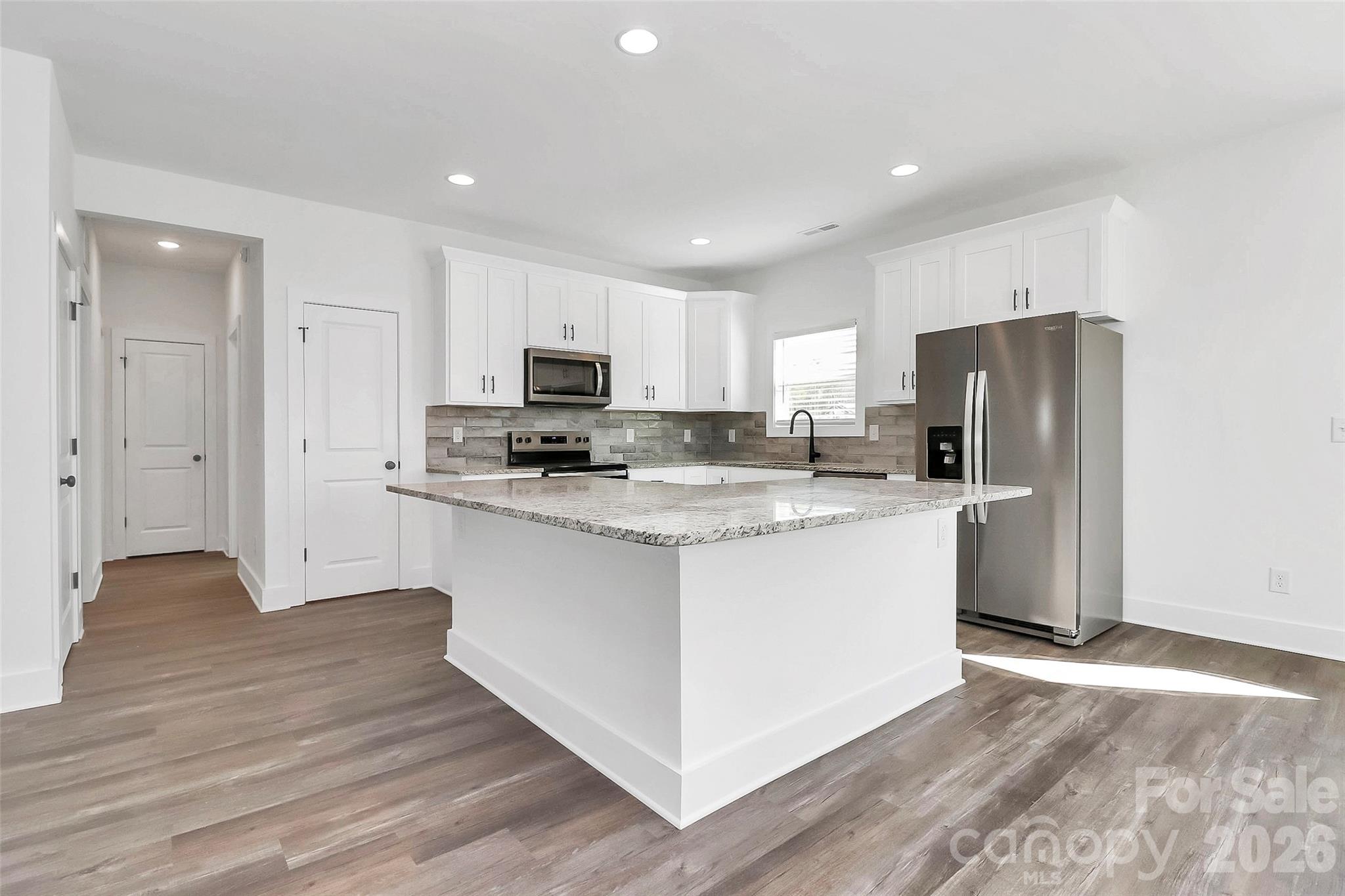 4060 Eagle Chase Drive Property Photo 16