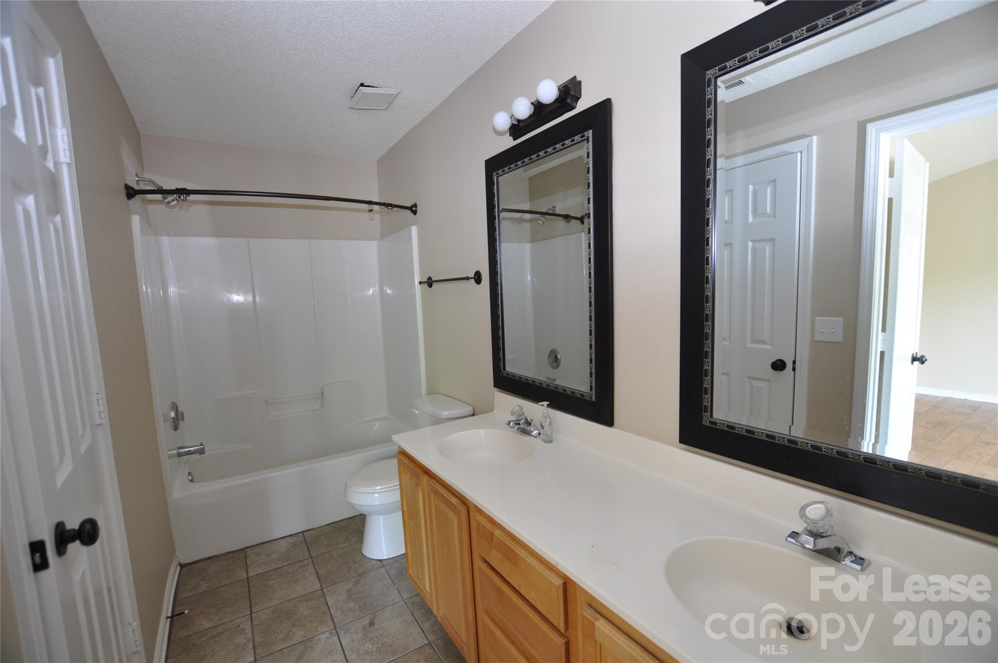 7877 Petrea Lane Property Photo 16