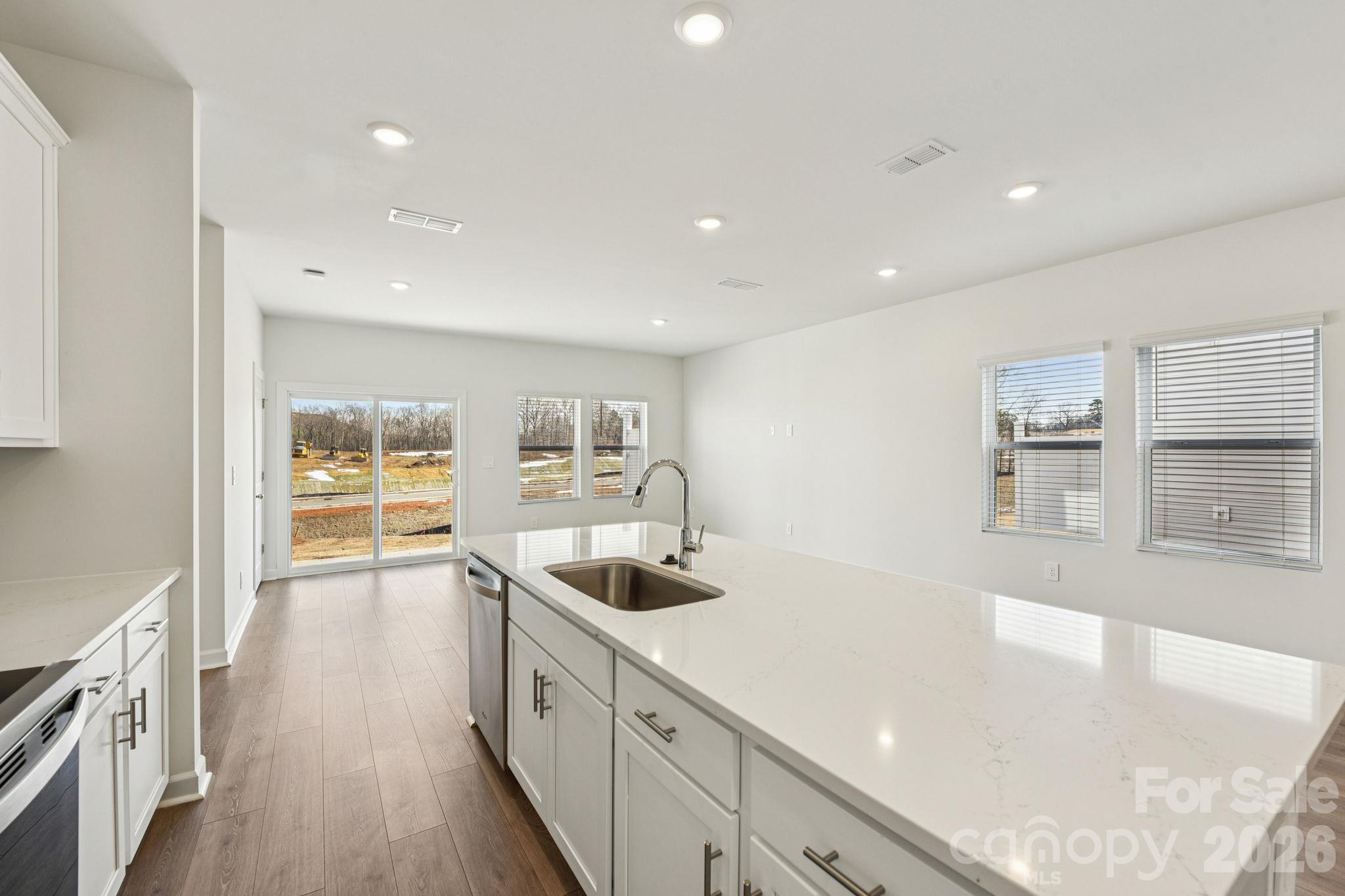 453 Markridge Loop Property Photo 8