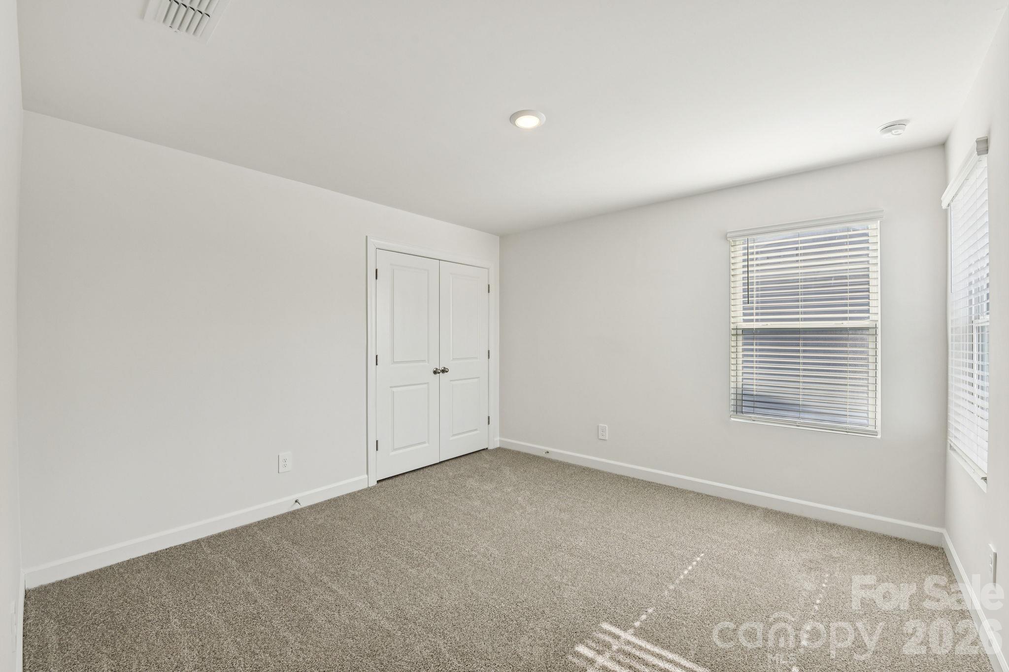 453 Markridge Loop Property Photo 16