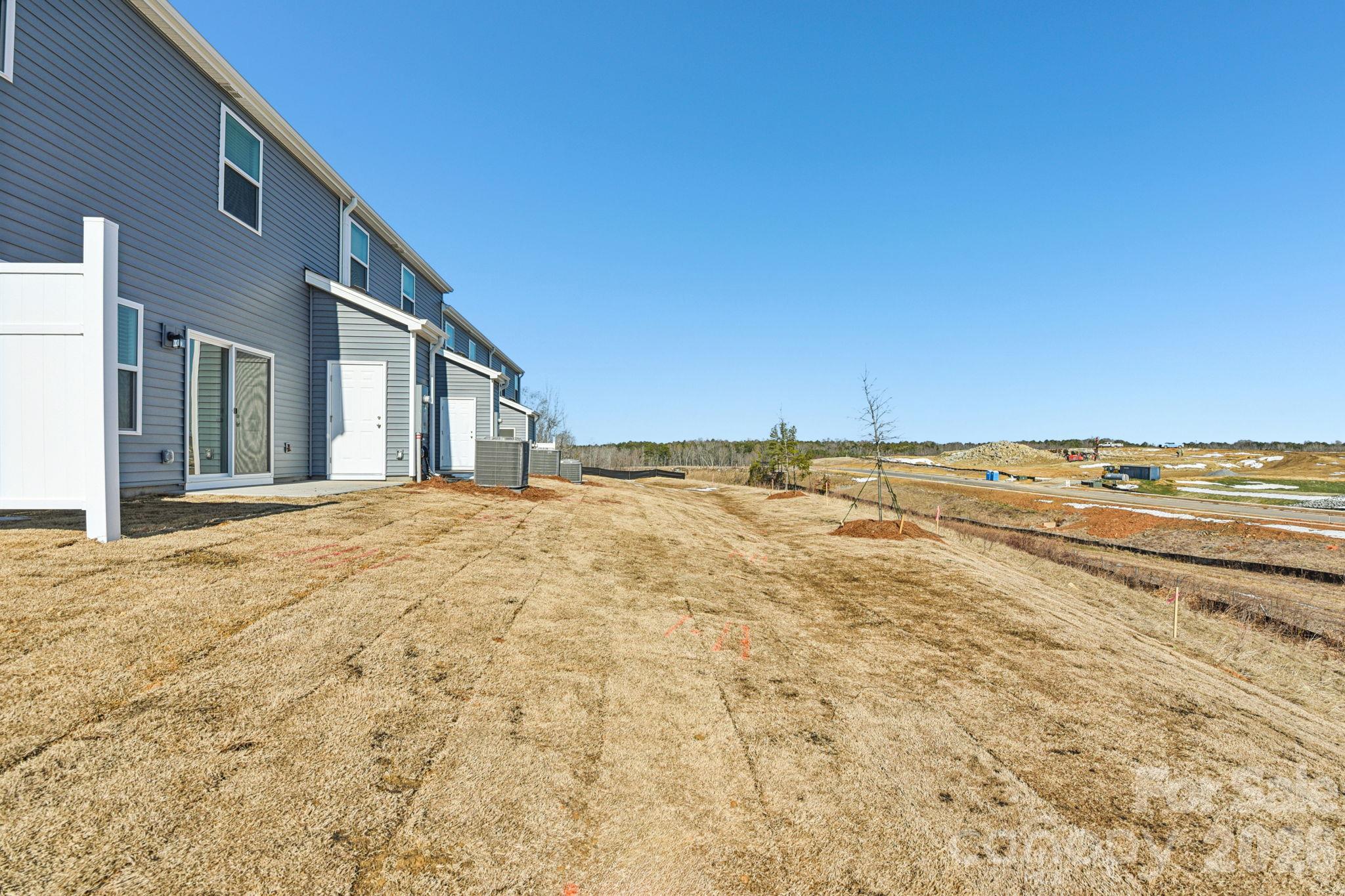 453 Markridge Loop Property Photo 24