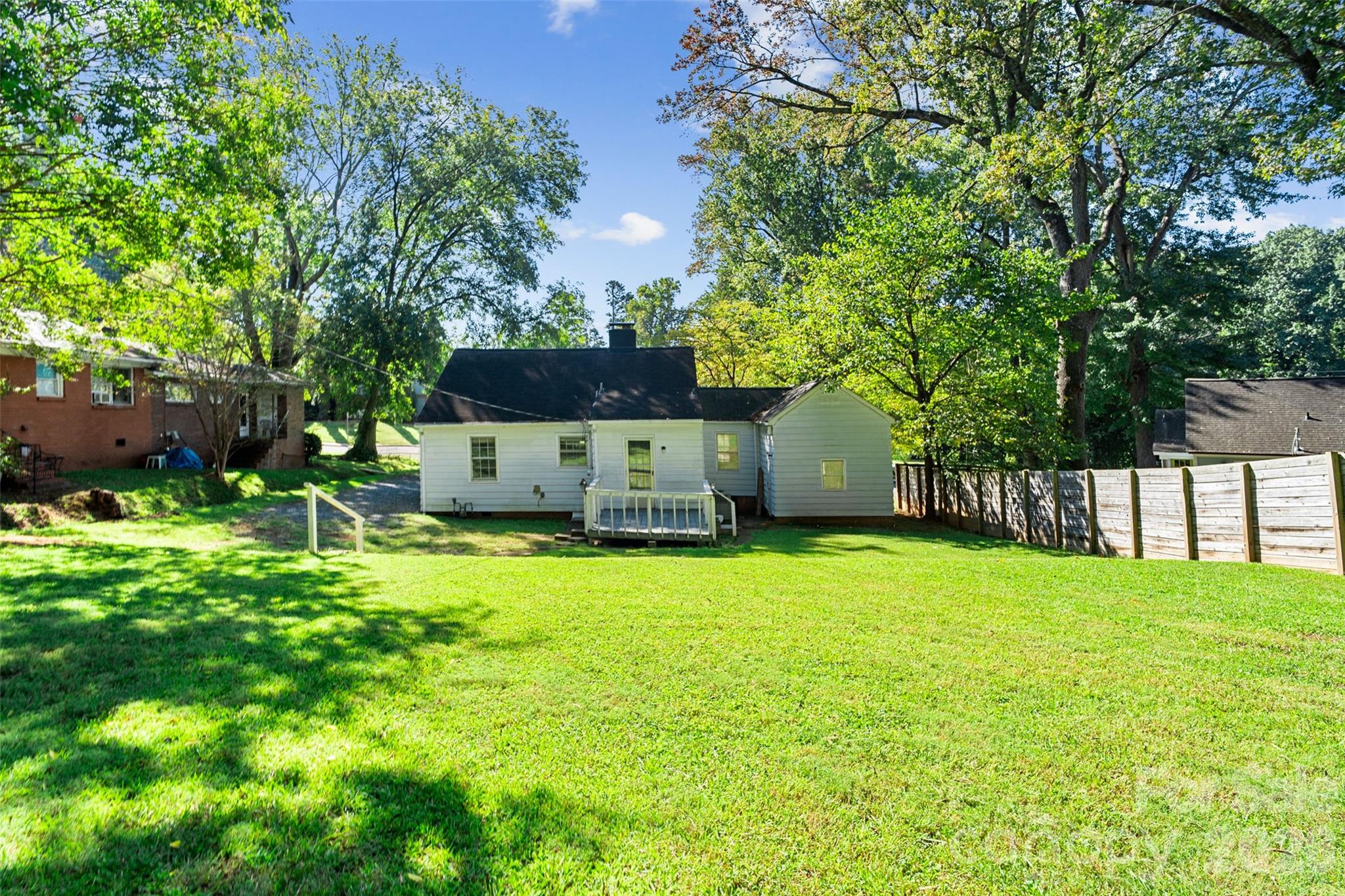 1211 Woodland Drive Property Photo 22