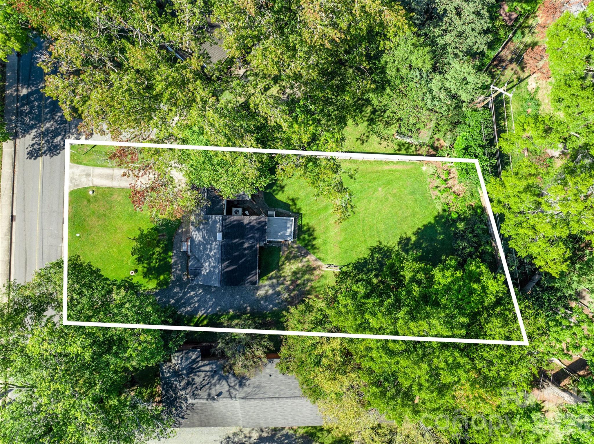 1211 Woodland Drive Property Photo 24
