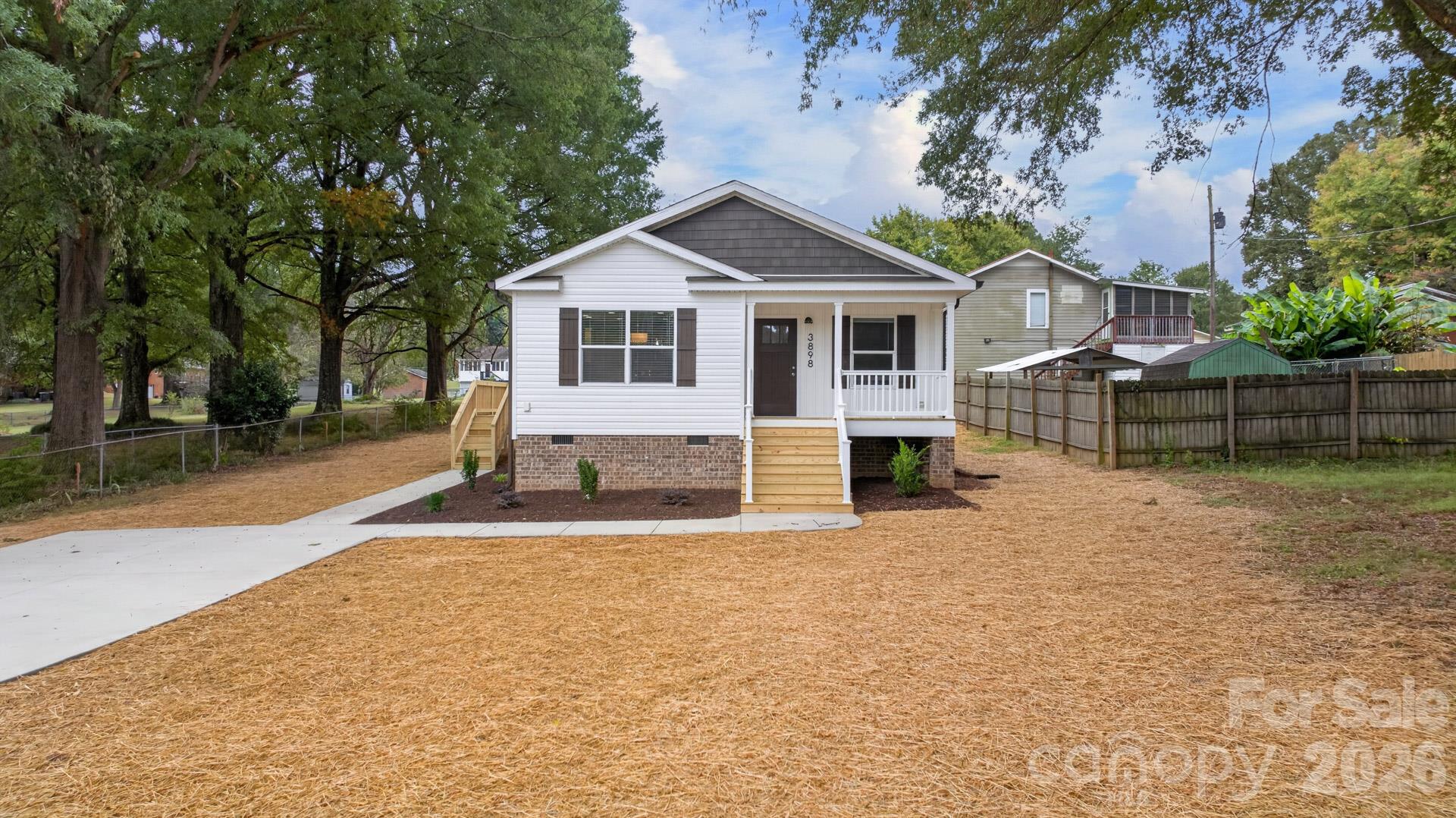 3898 Yarbrough Avenue Property Photo 3