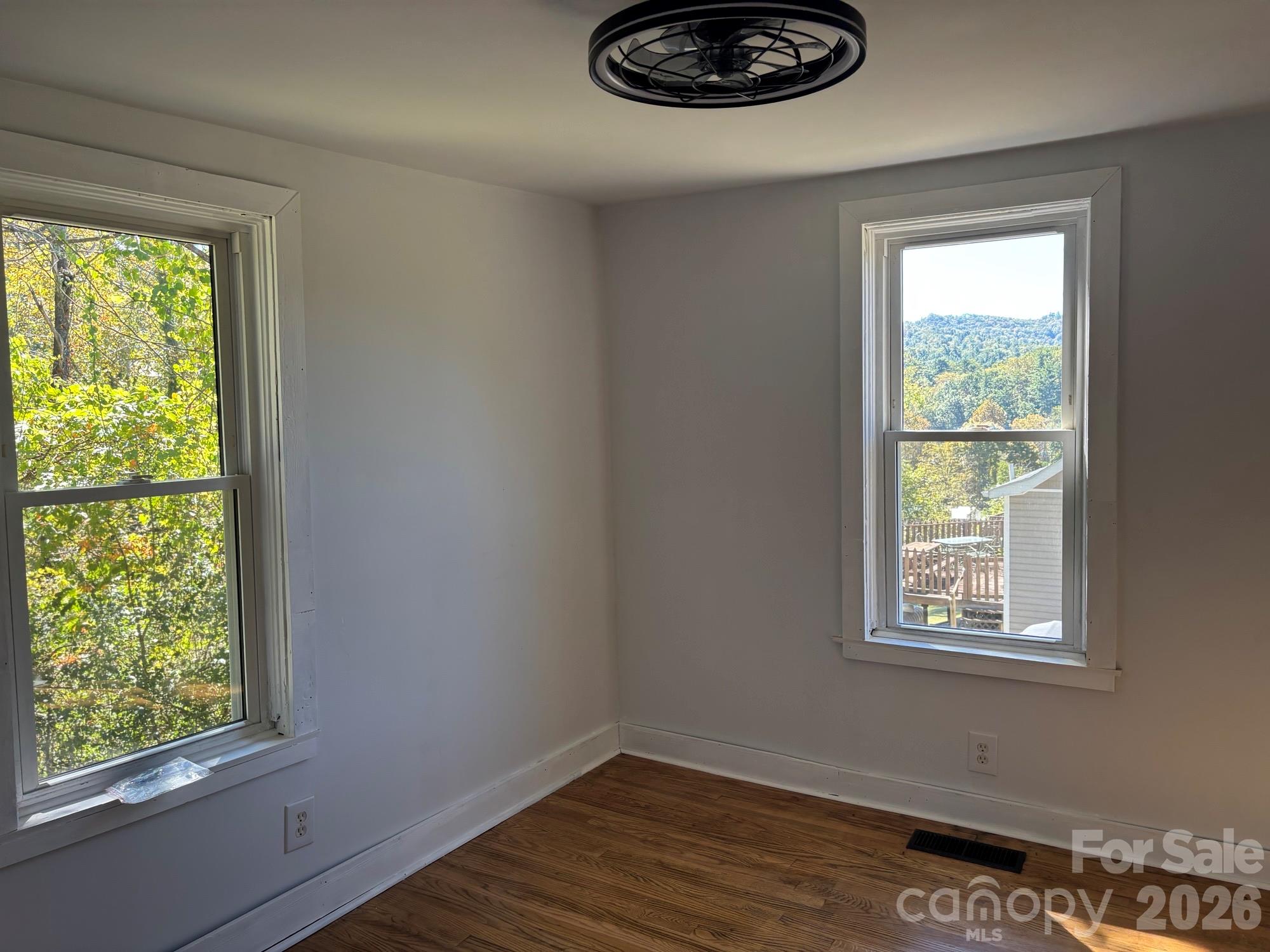162 Phillips Lane Property Photo 10