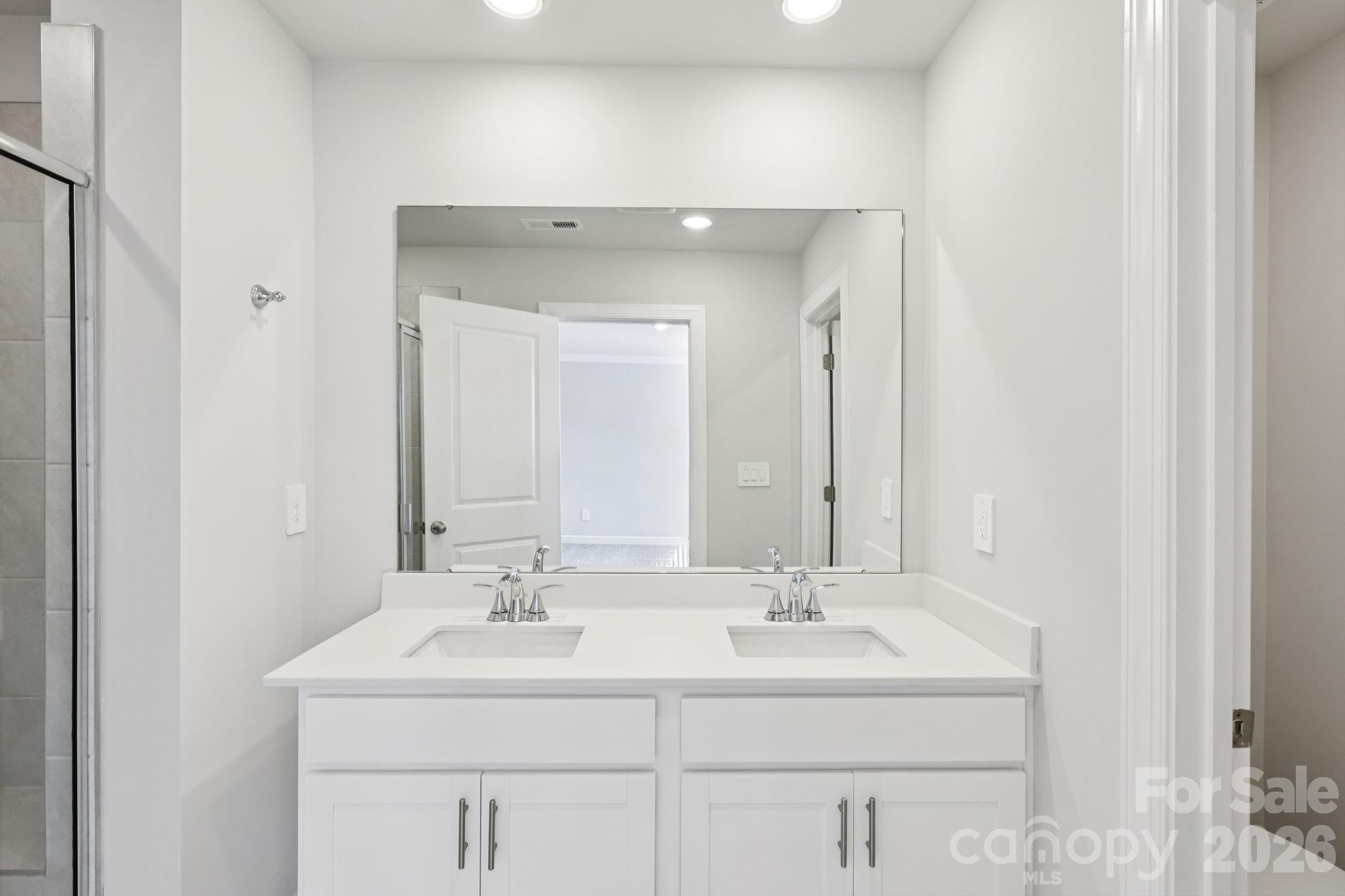 8009 Hidden Springs Trail Property Photo 26
