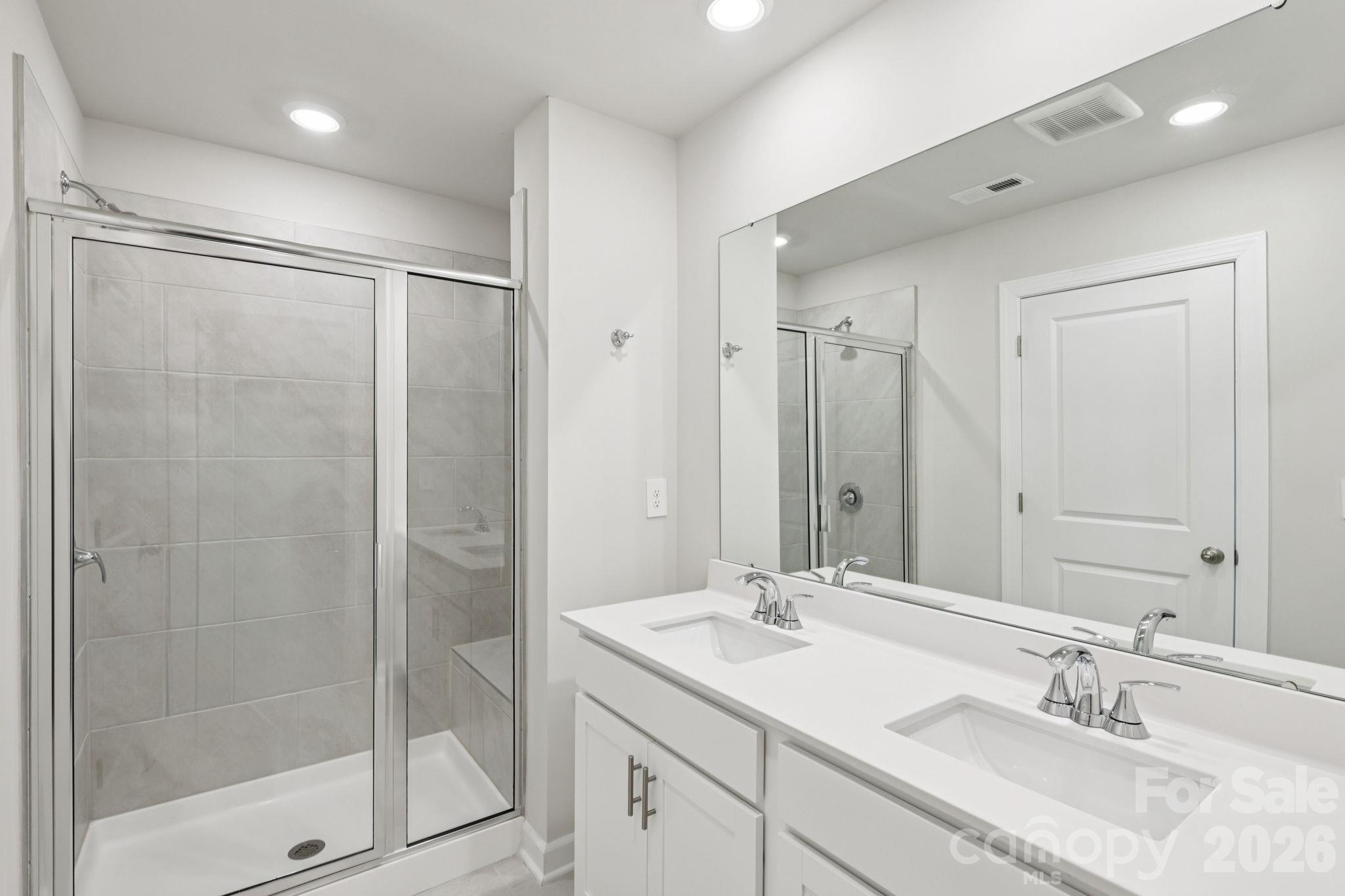 8009 Hidden Springs Trail Property Photo 27