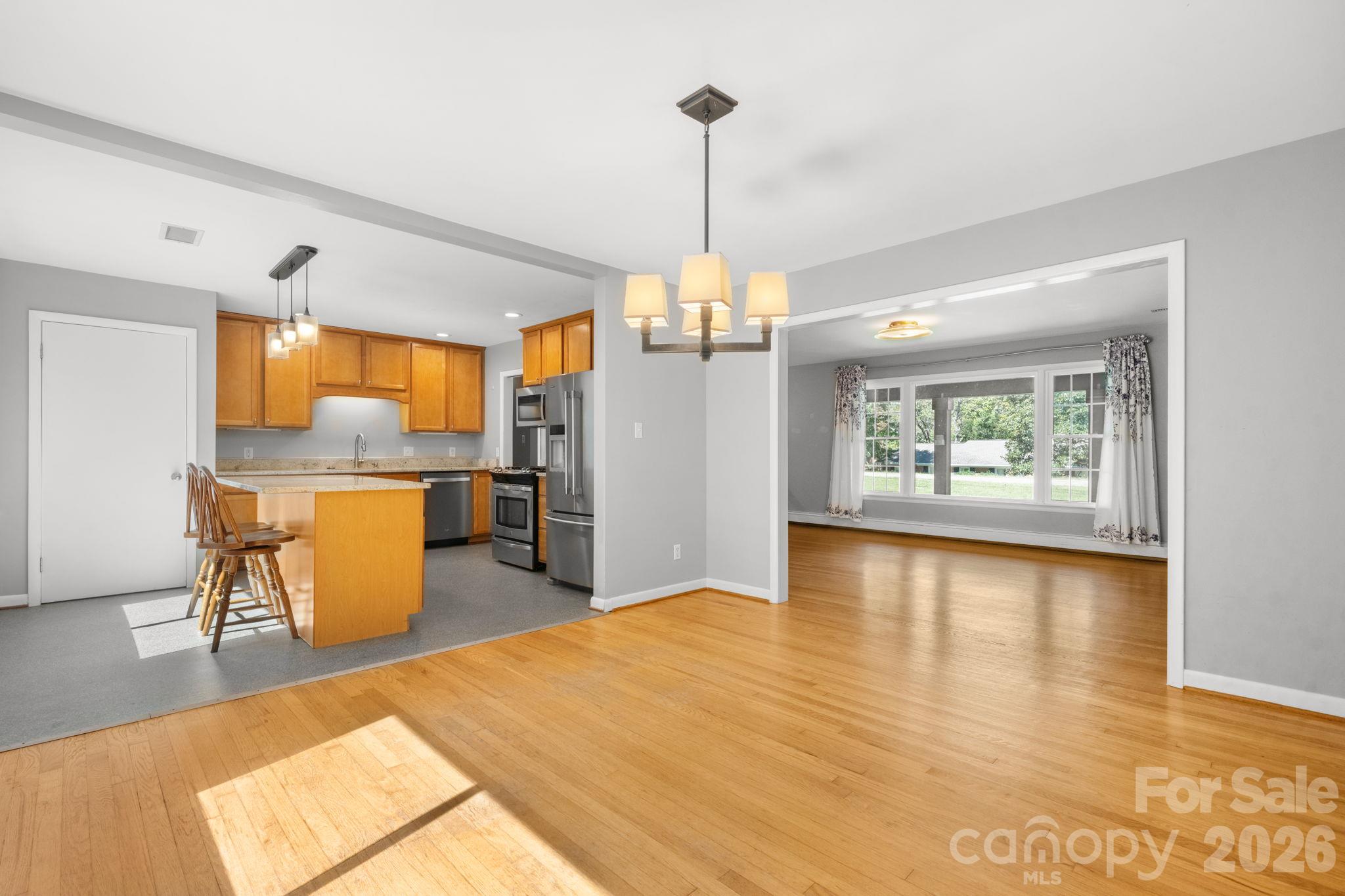 267 25th Avenue Property Photo 8