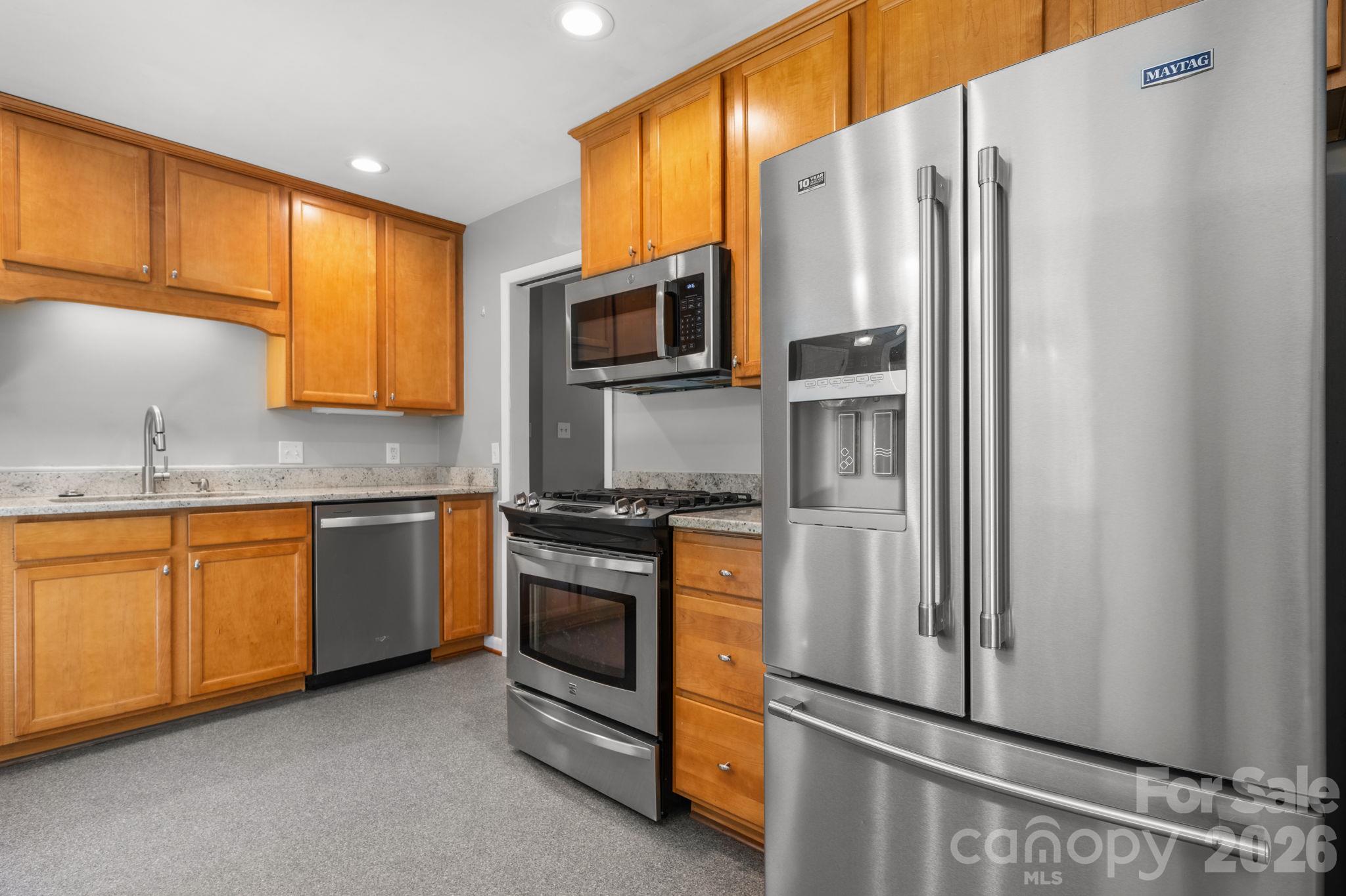 267 25th Avenue Property Photo 10