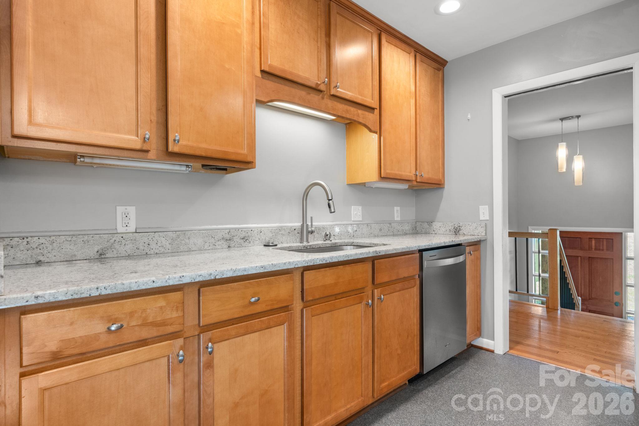 267 25th Avenue Property Photo 12