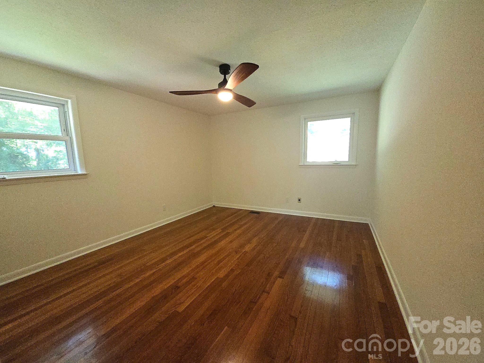 1627 W Lakewood Drive Property Photo 16
