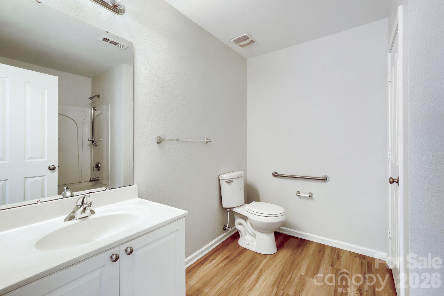 5135 Raspberry Knoll Drive Property Photo 17