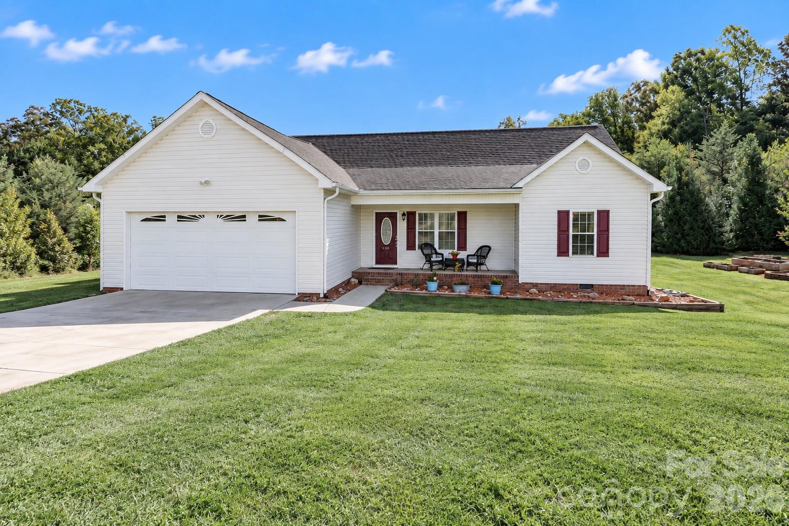 138 Westhaven Drive Property Photo 1