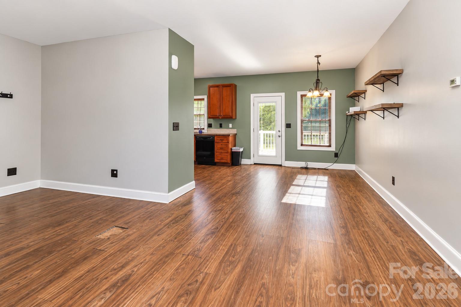 138 Westhaven Drive Property Photo 7