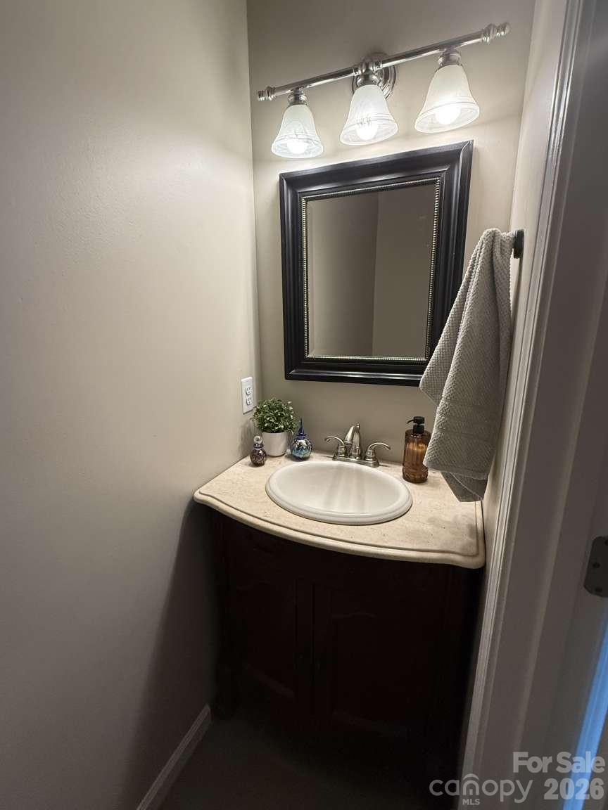 715 W Cheval Drive Property Photo 15
