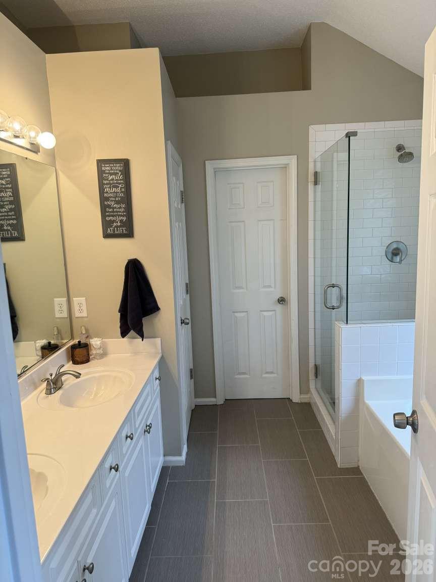 715 W Cheval Drive Property Photo 26