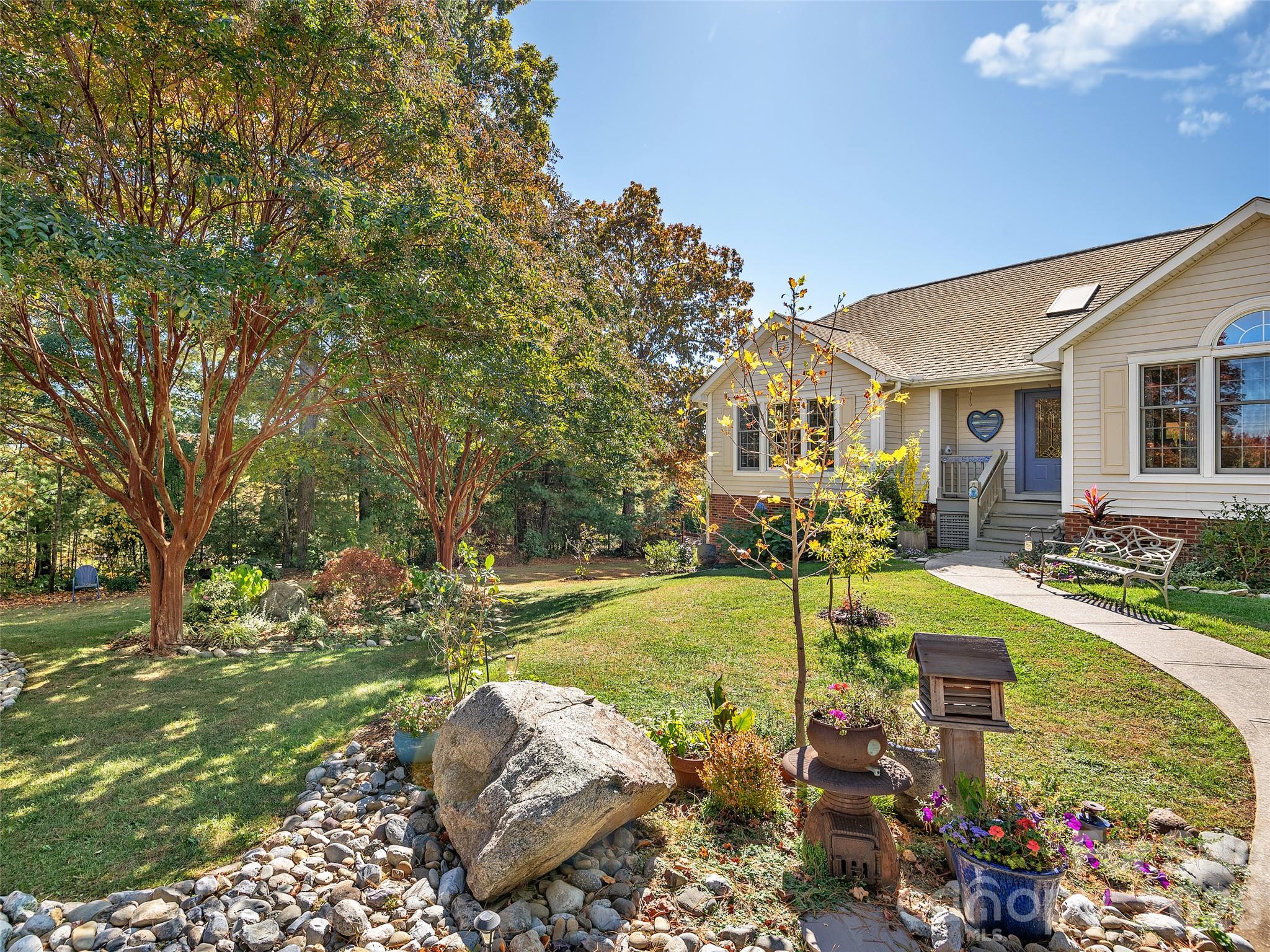 23 Old Applewood Lane Property Photo 3