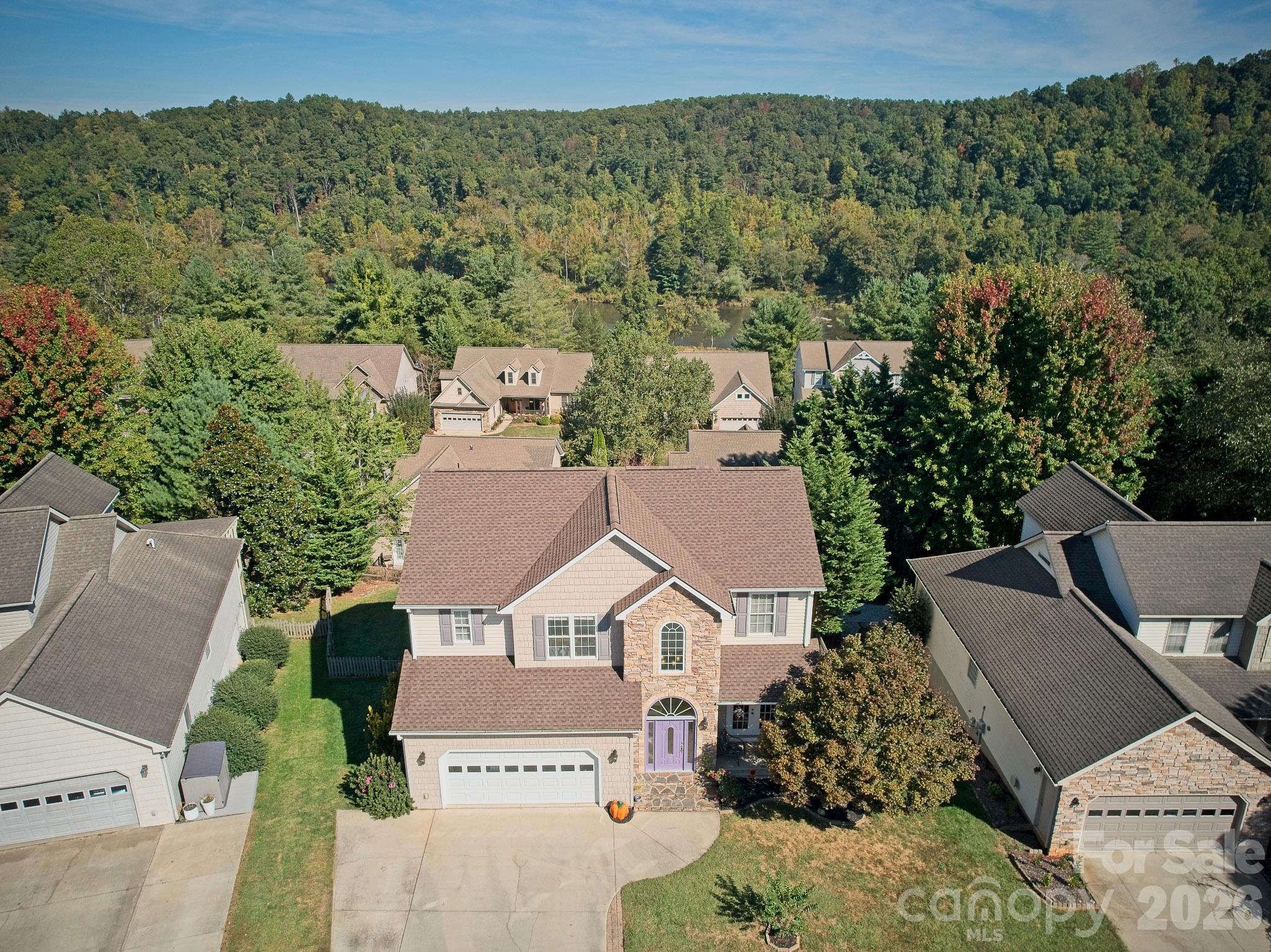 230 Rivercrest Boulevard Property Photo 3