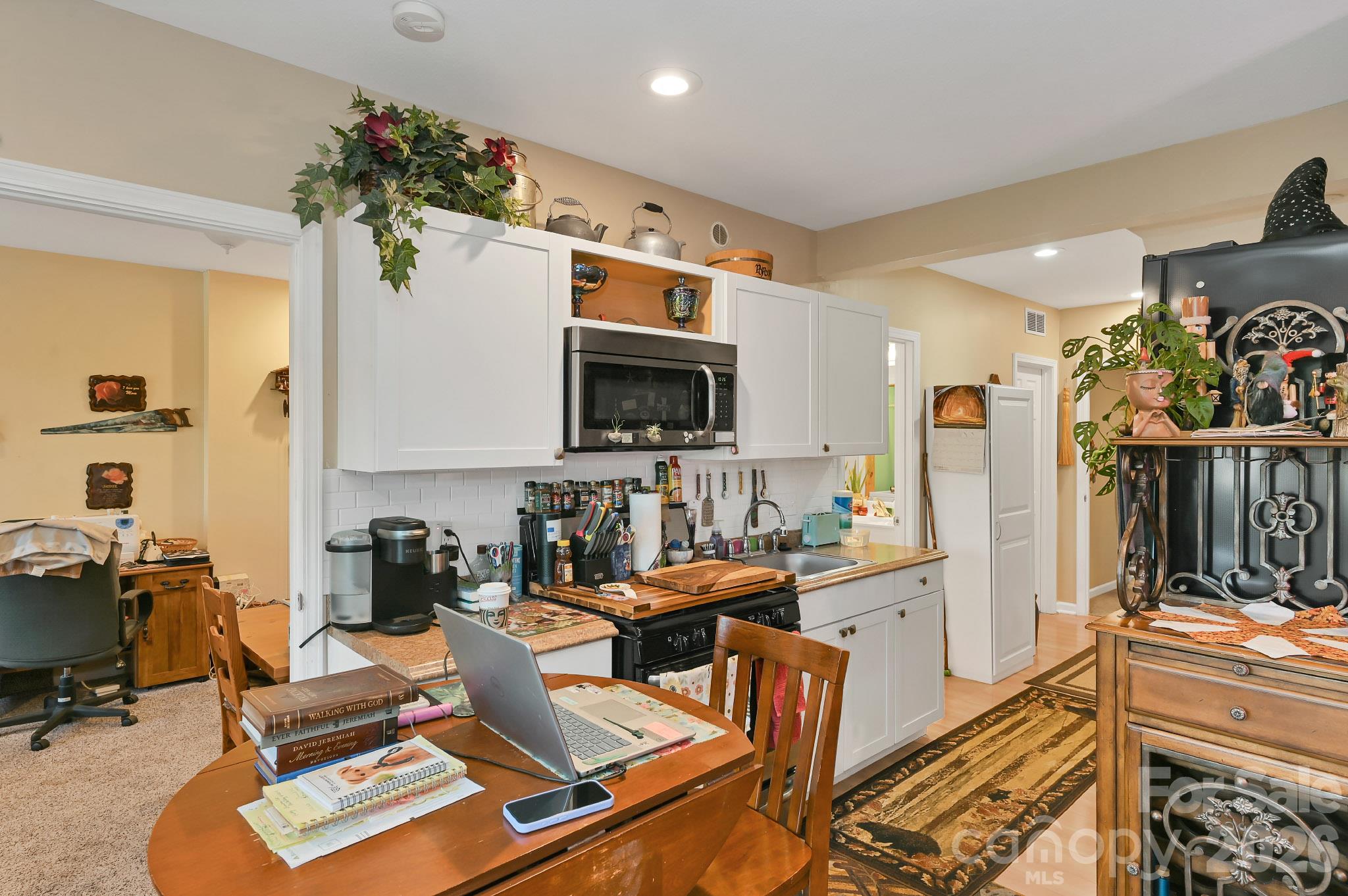 230 Rivercrest Boulevard Property Photo 22
