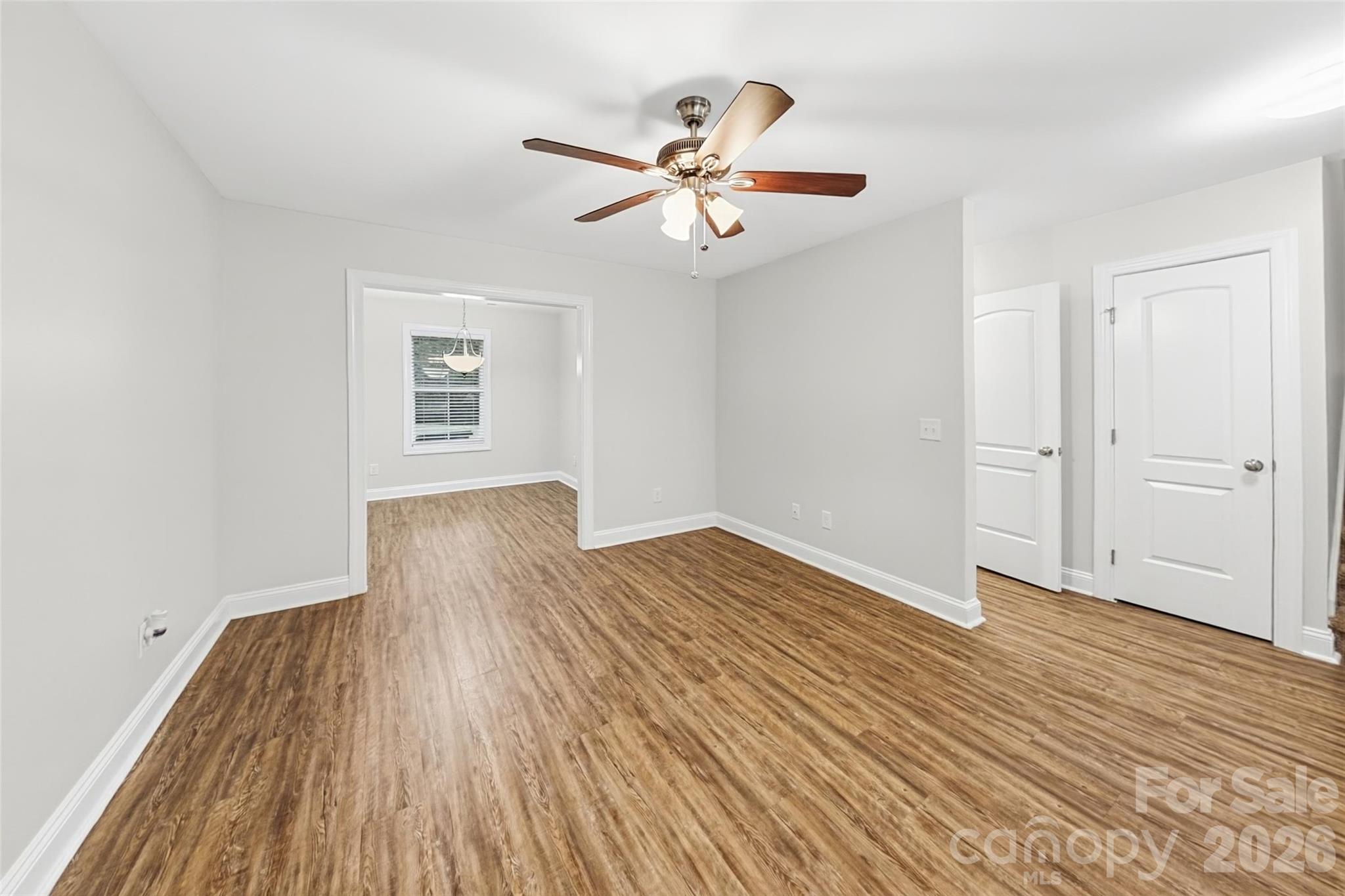 1037 Gaither Place Property Photo 2