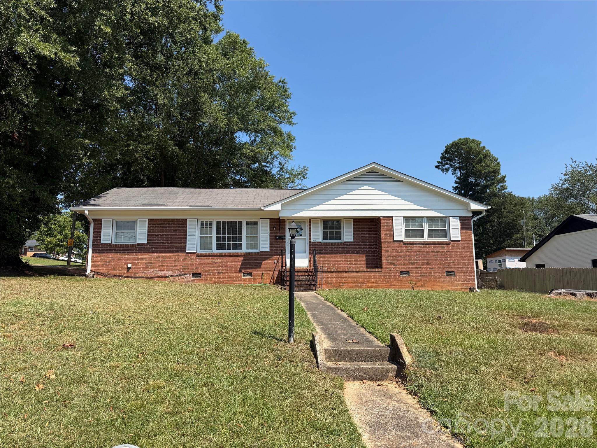 3022 Crescent Lane Property Photo 1