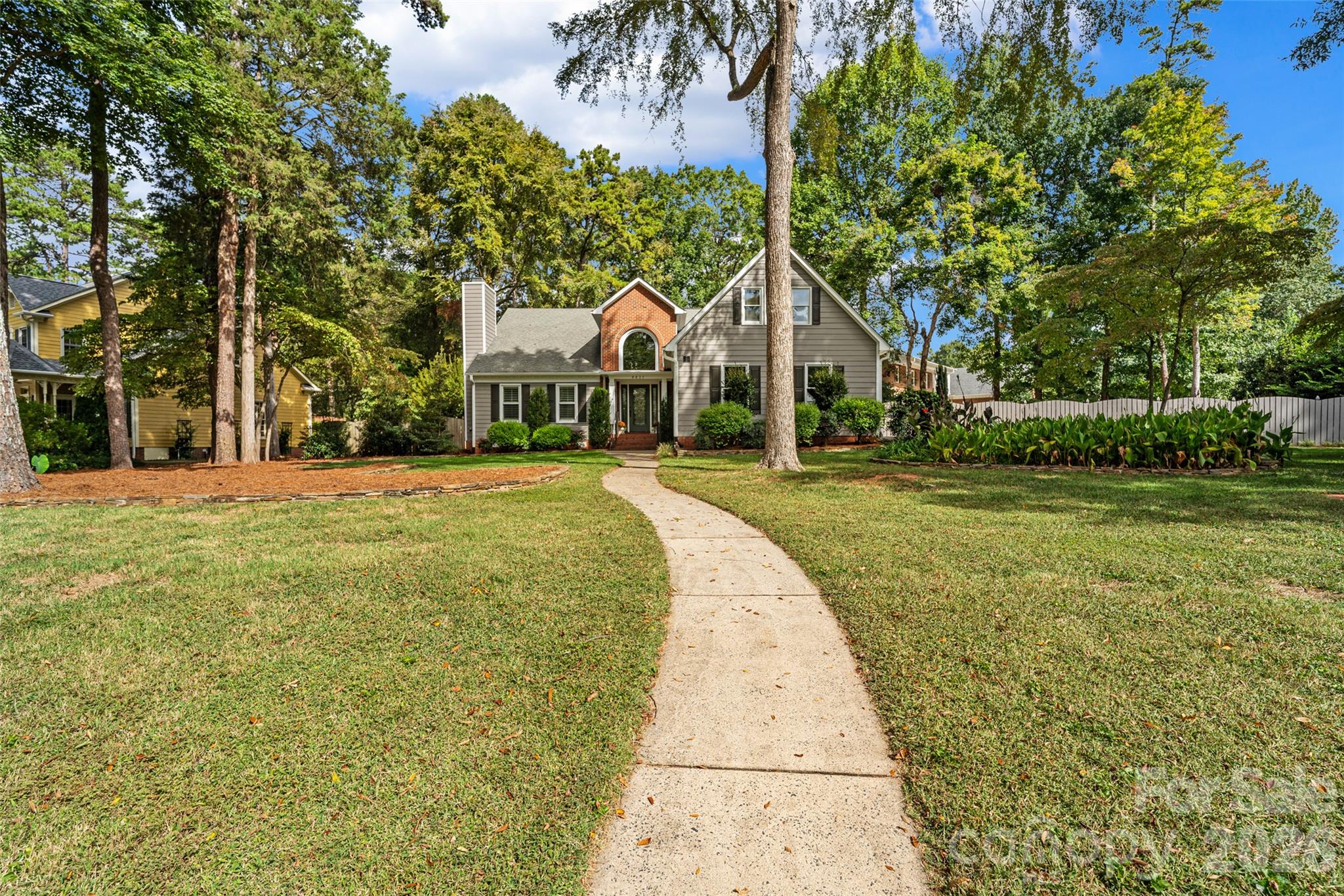 9831 Spring Harvest Drive Property Photo 4